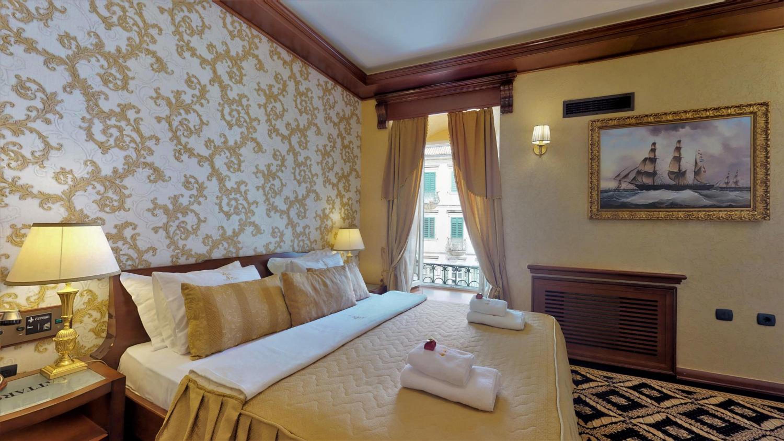 Deluxe Double or Twin Room photo 2