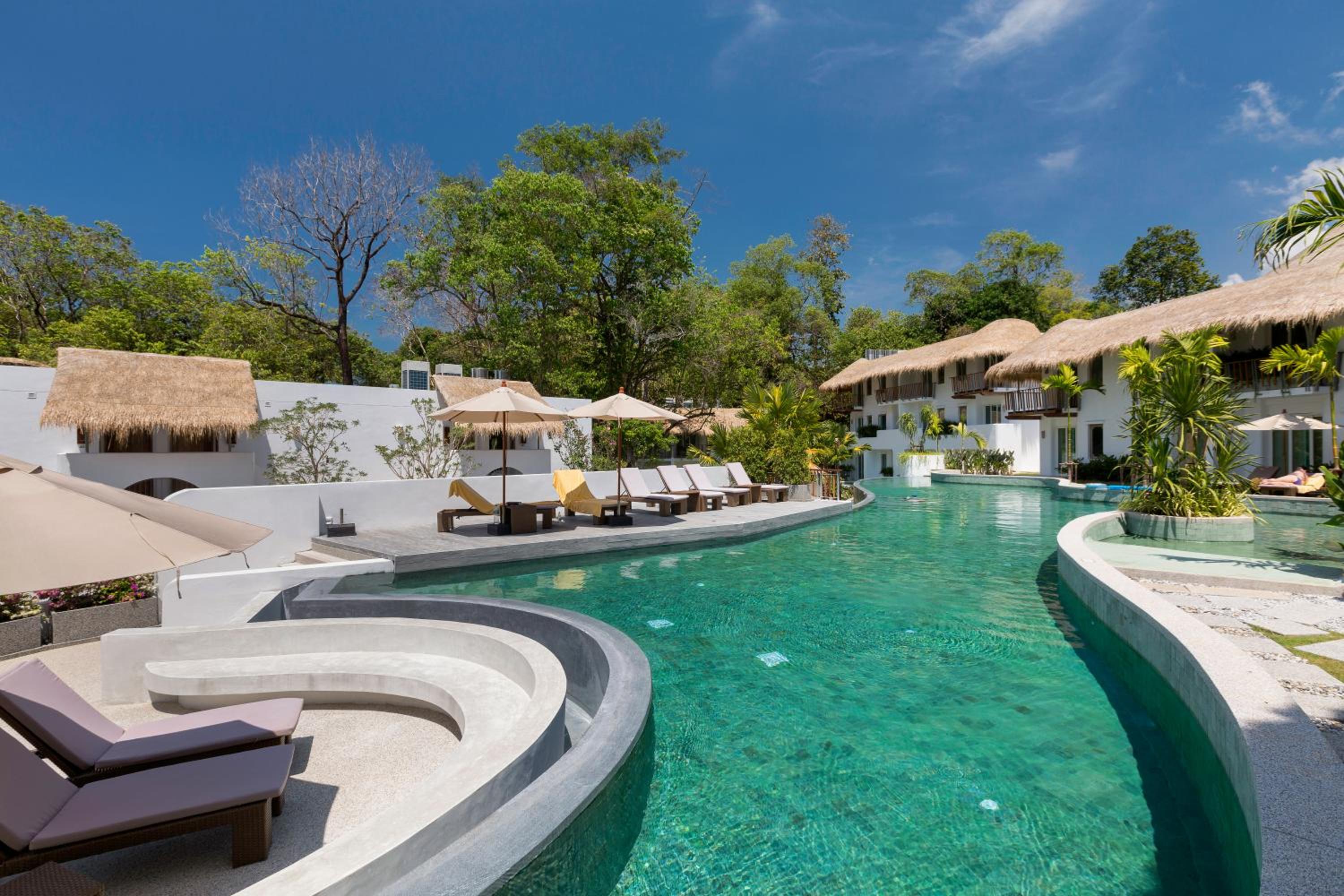Tropical Garden Pool View - Photo 7