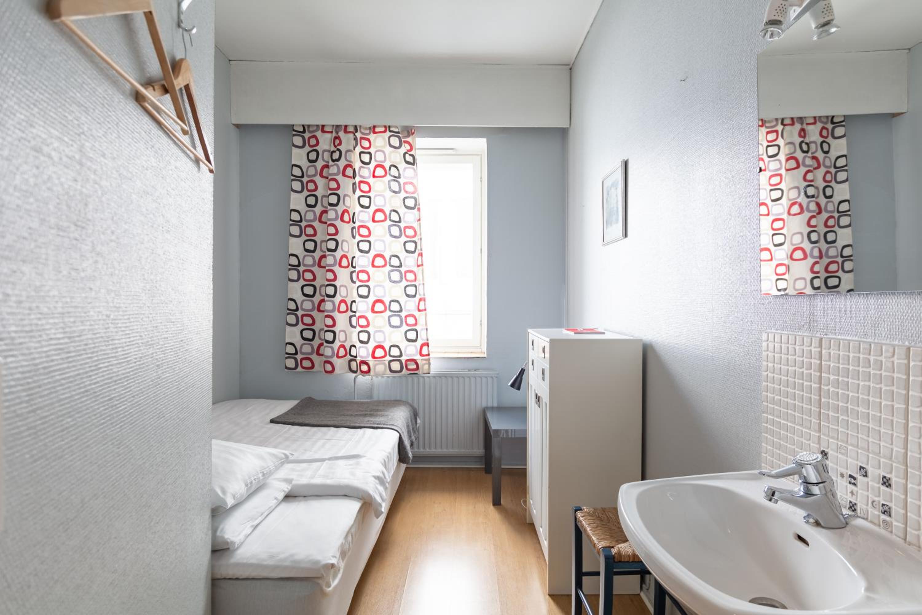 Single Room photo 3