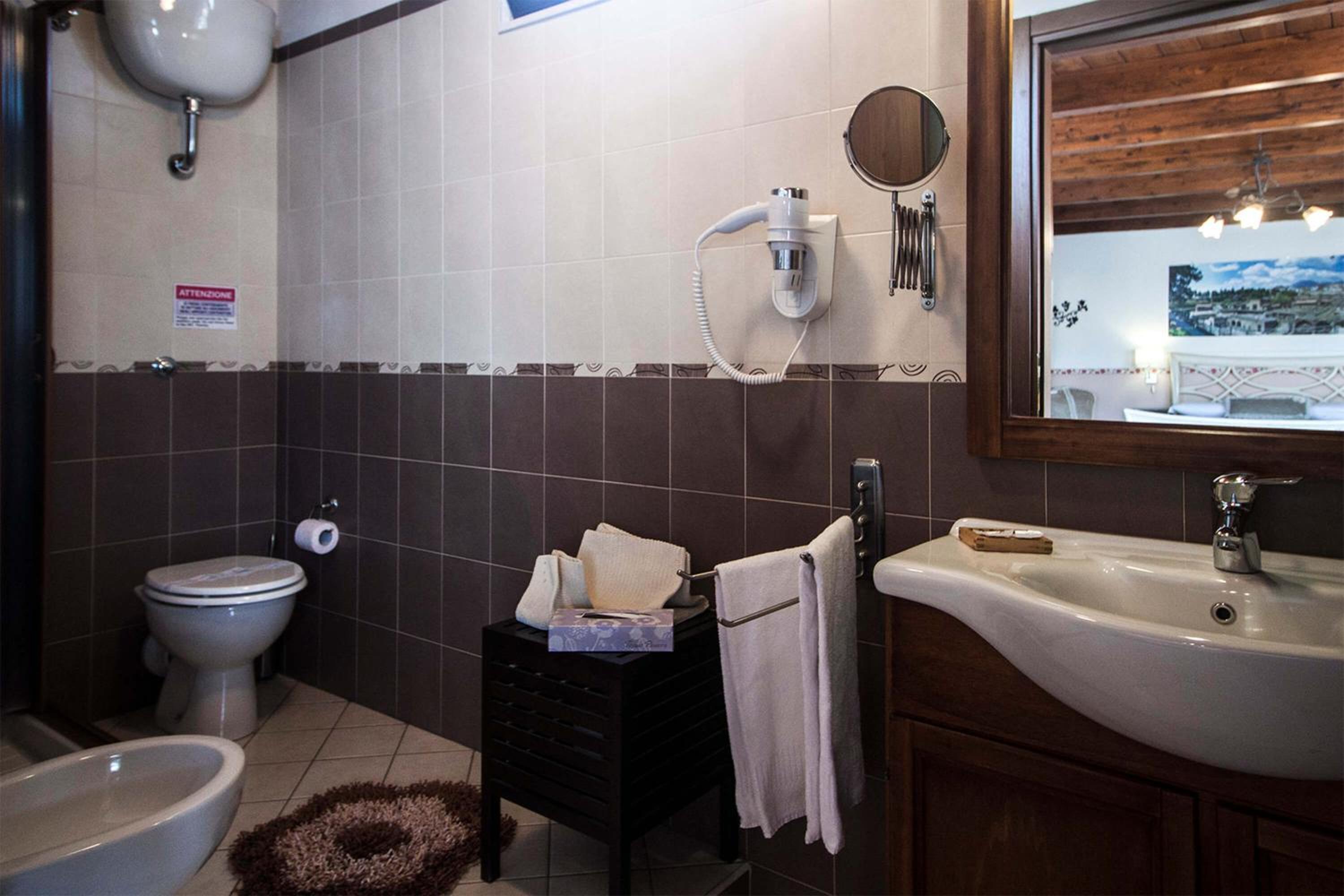 Two-Bedroom Apartment - Photo 13