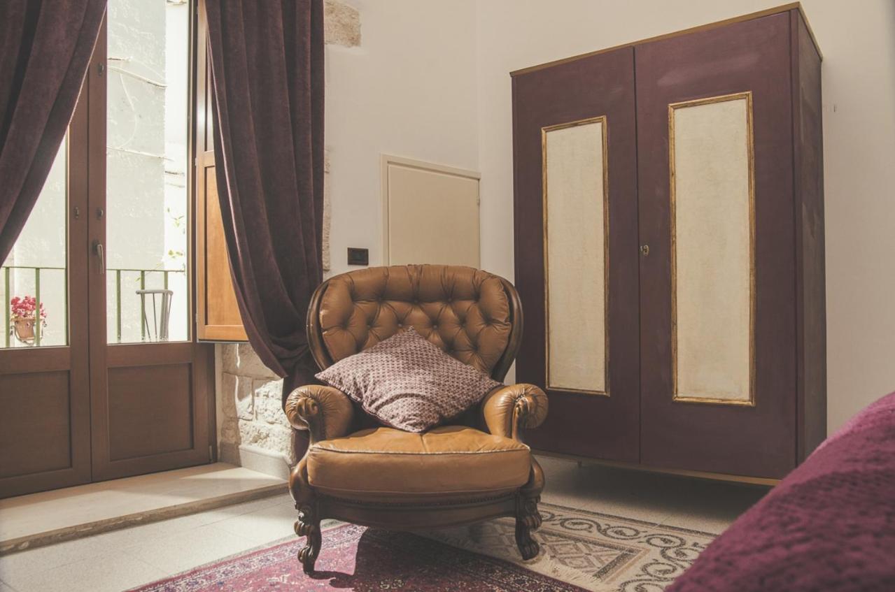 King Room with Balcony photo 1