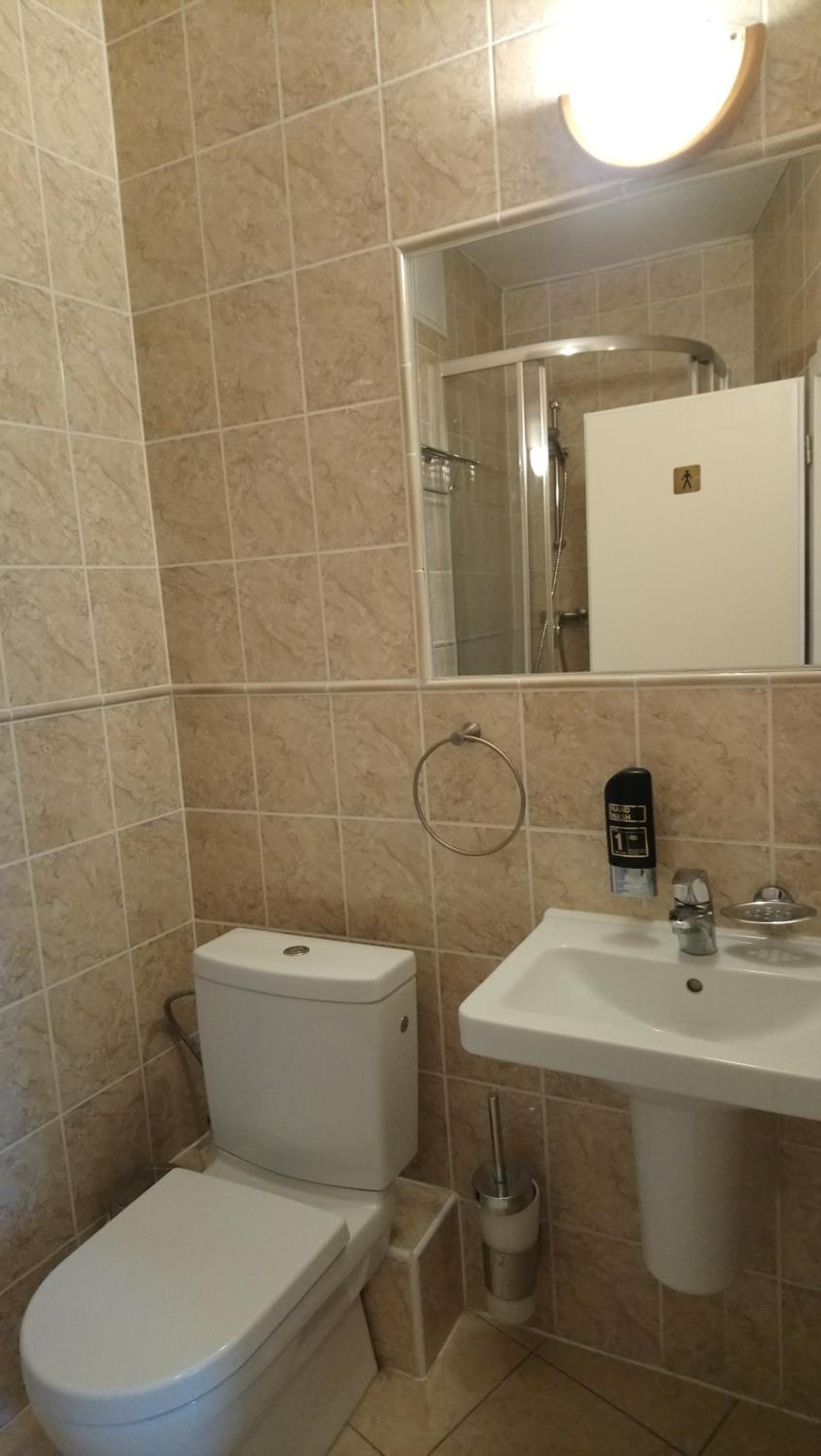 Two-Bedroom Apartment - Photo 5