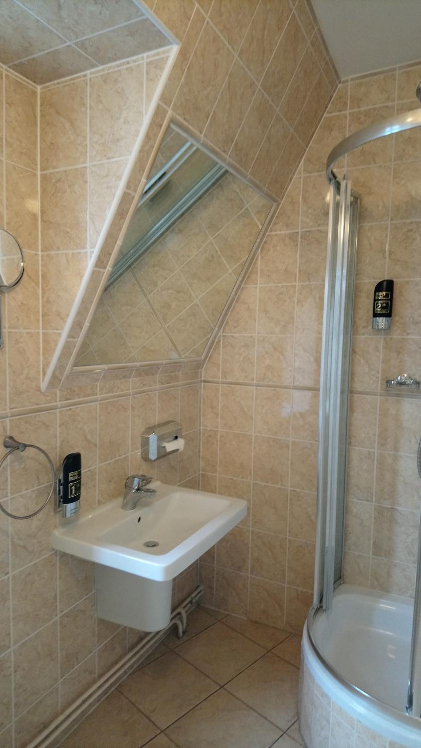 Two-Bedroom Apartment - Photo 6