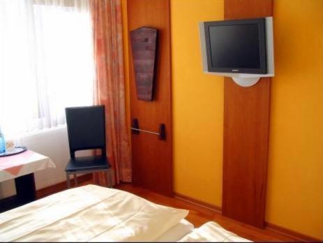 Single Room photo 3