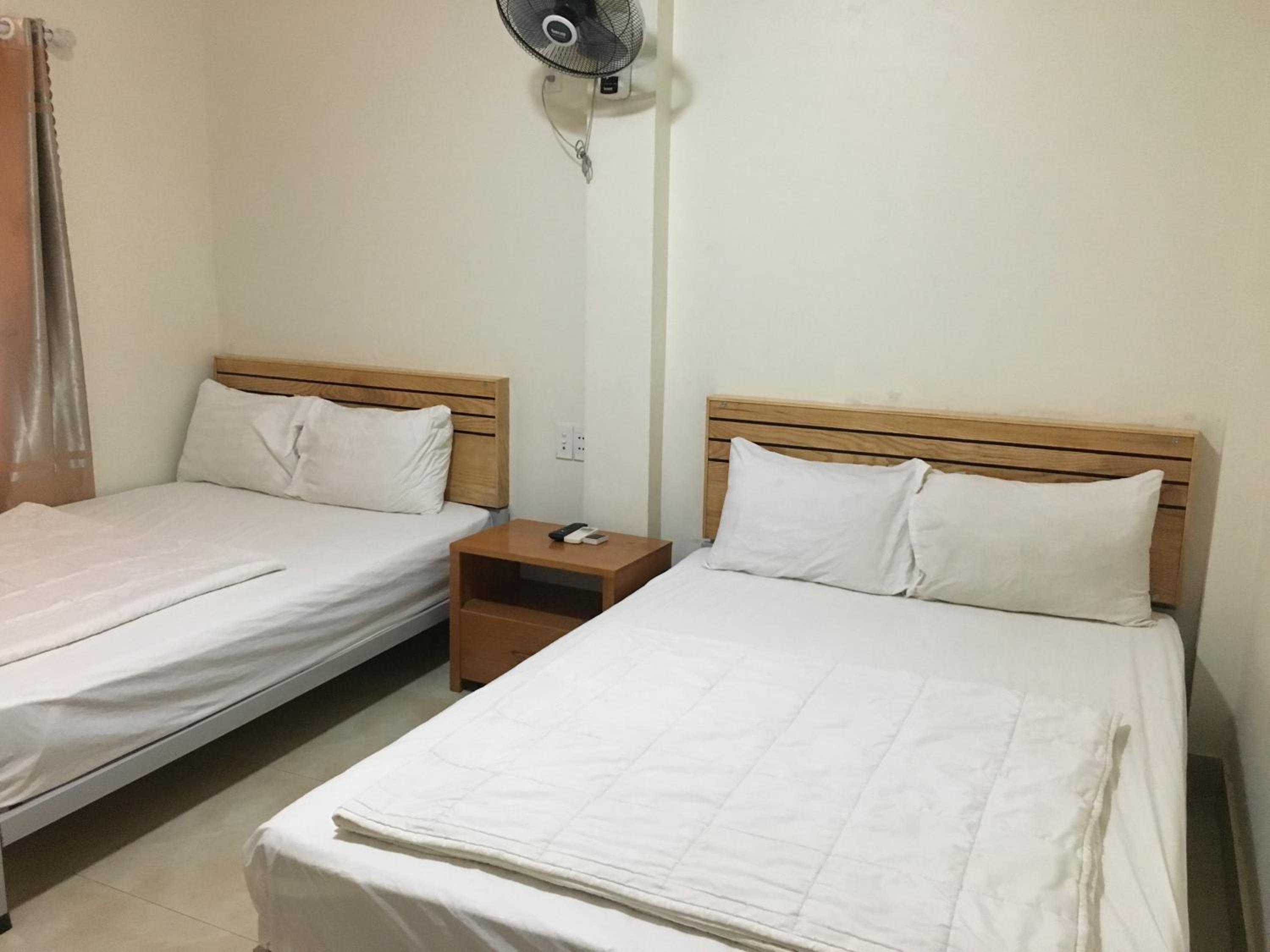 Double or Twin Room with Mountain View