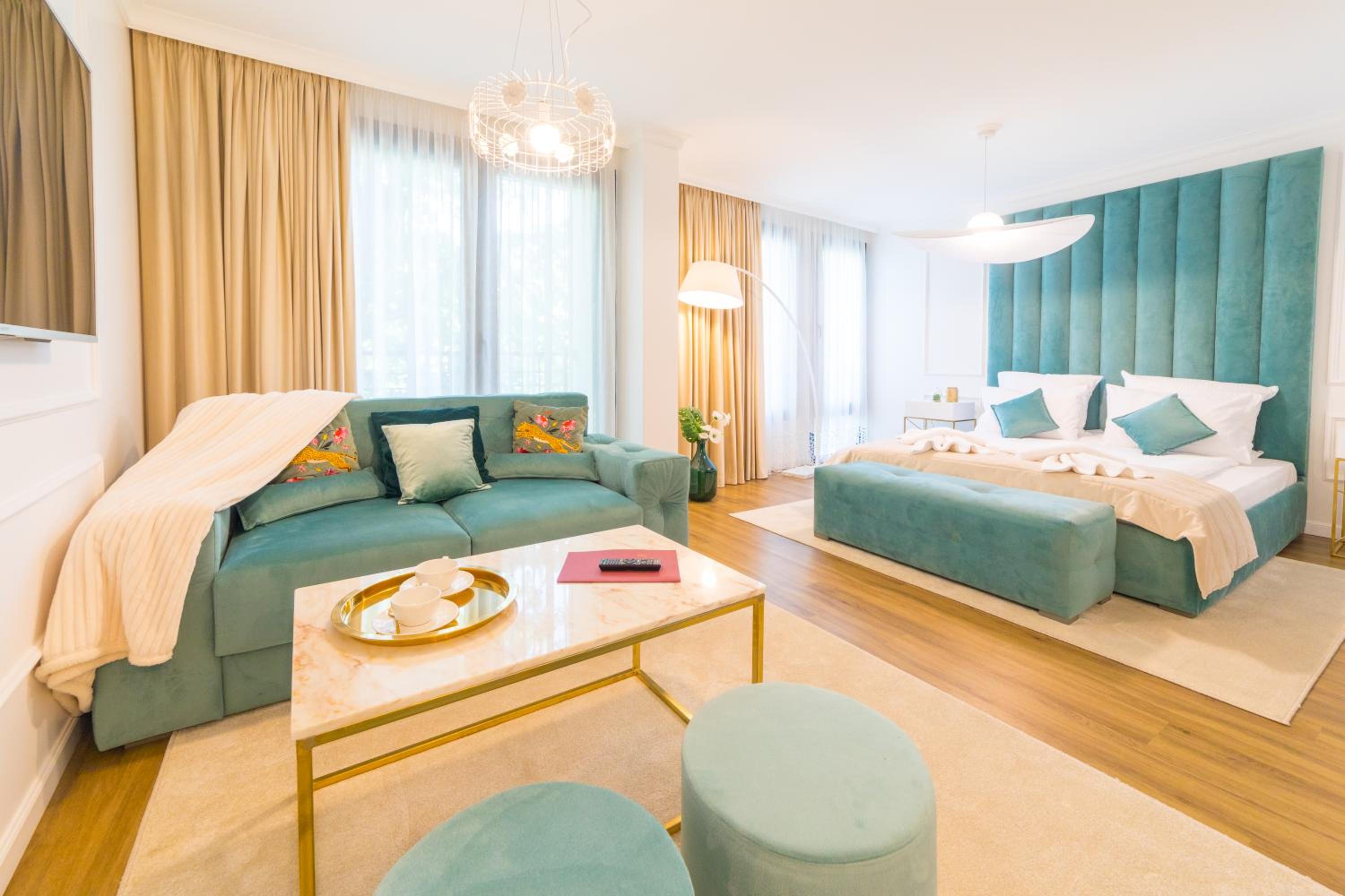 Superior Suite - Photo 4
