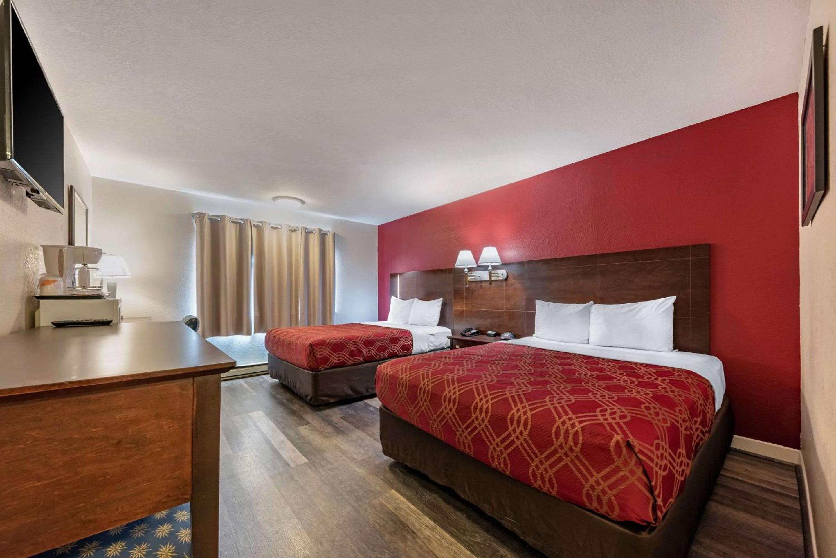 Queen Room with Two Queen Beds - Non-Smoking