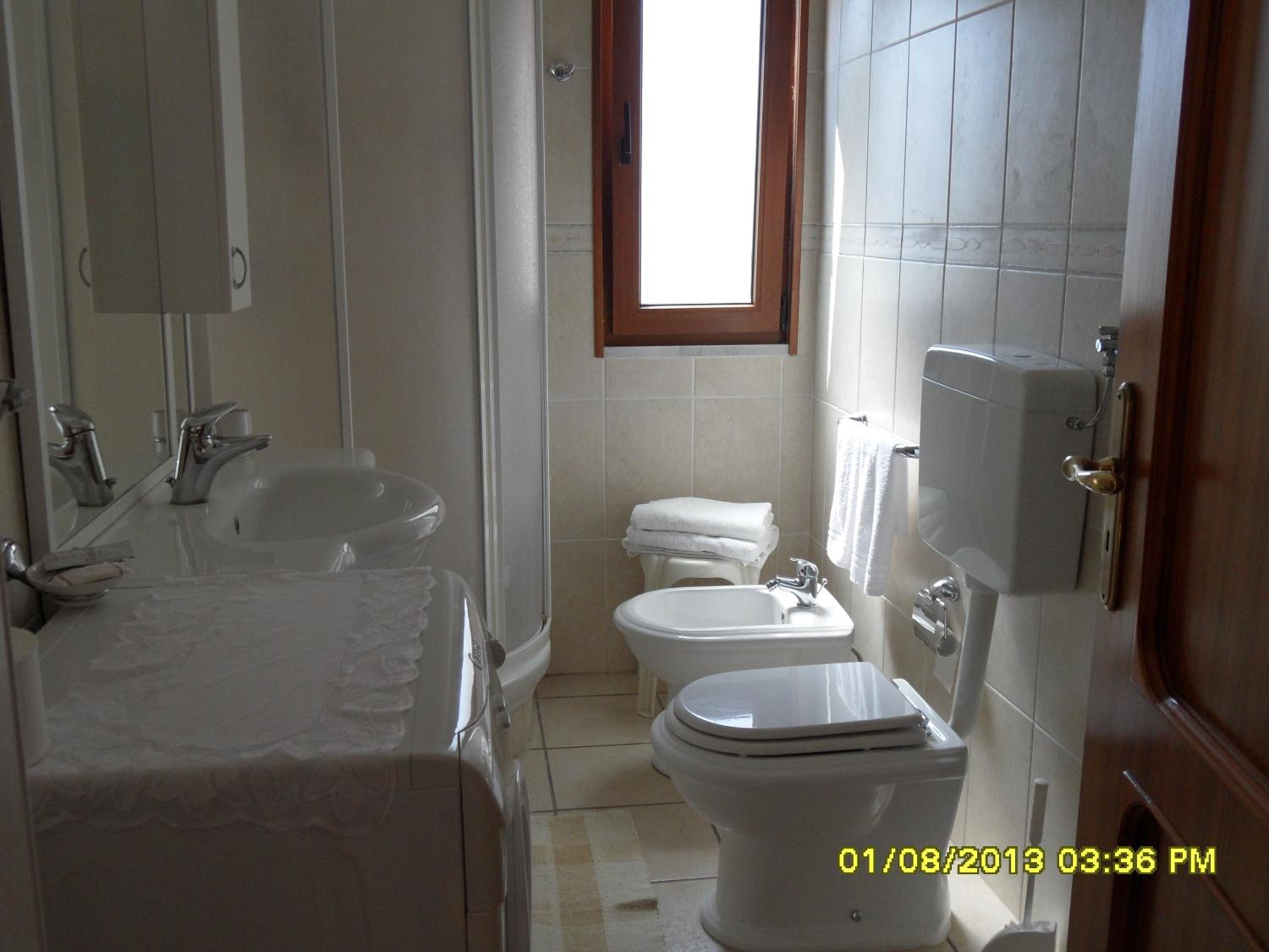 Two-Bedroom Apartment photo 2