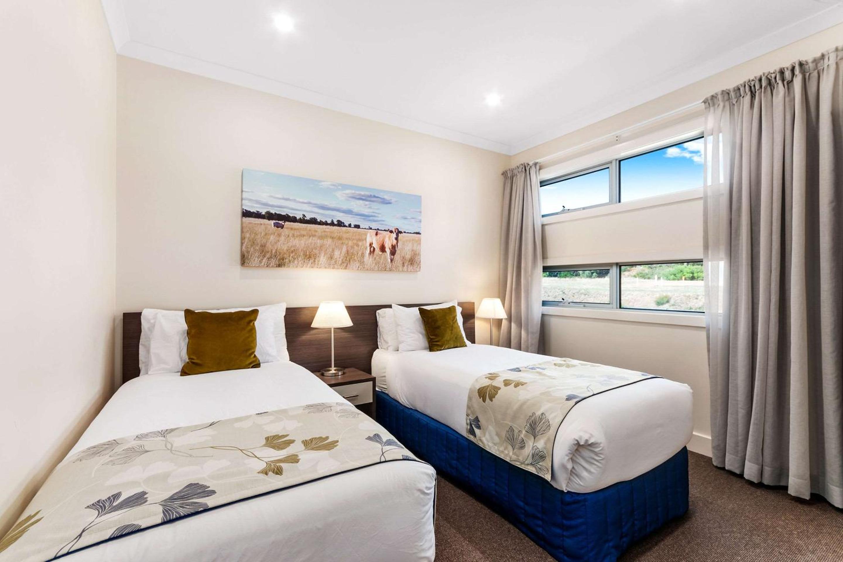 Two Bedroom Suite - Photo 3