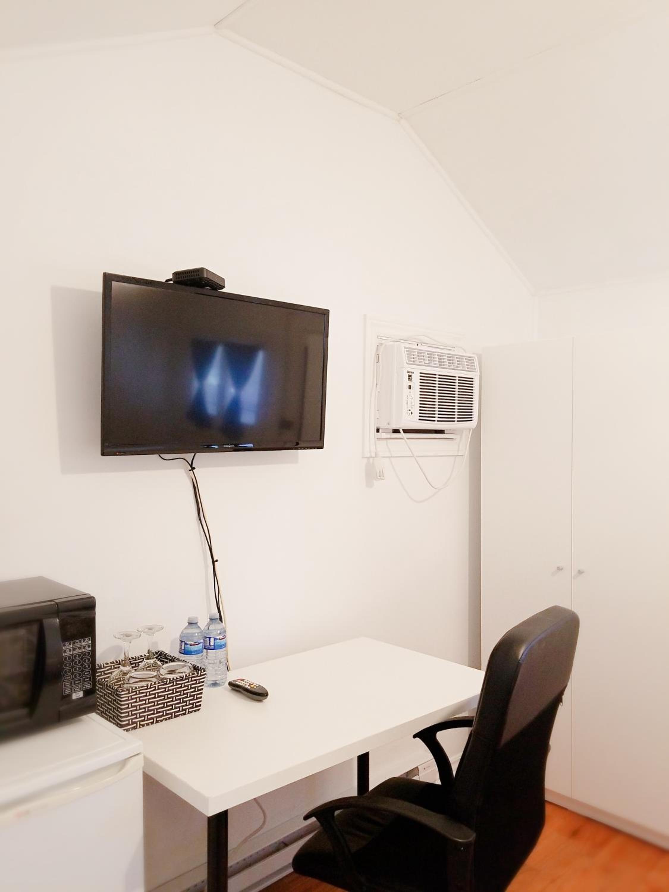 Small Double Room photo 1