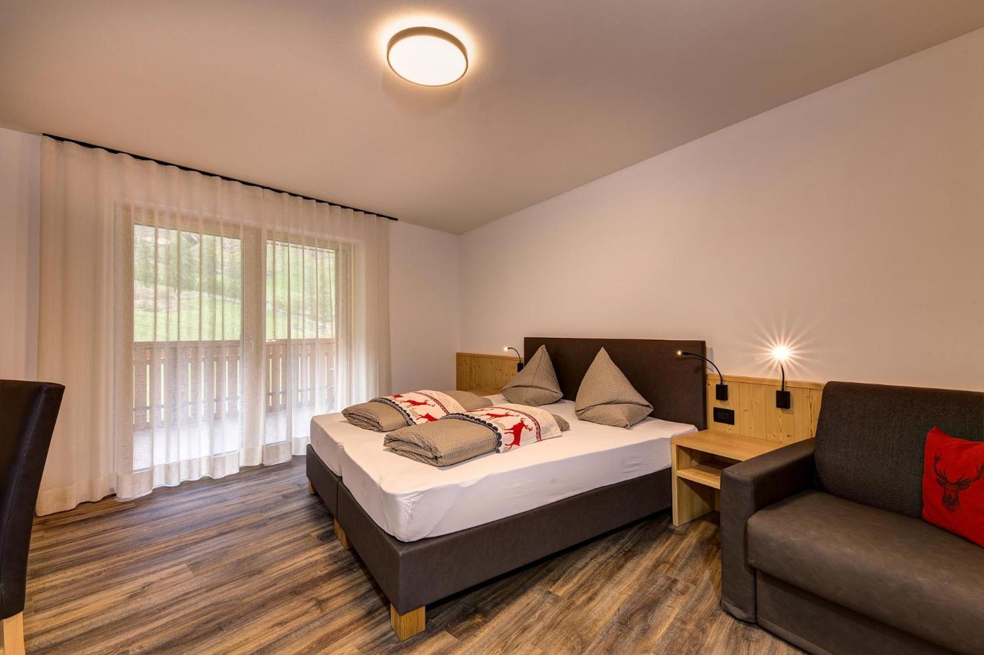 Triple Room with Terrace photo 2
