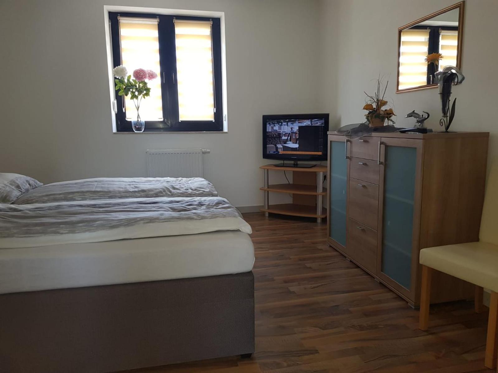 Apartment - Split Level photo 2