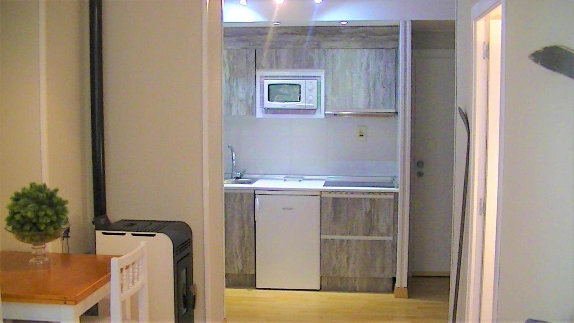 Apartment with Mountain View - Photo 6