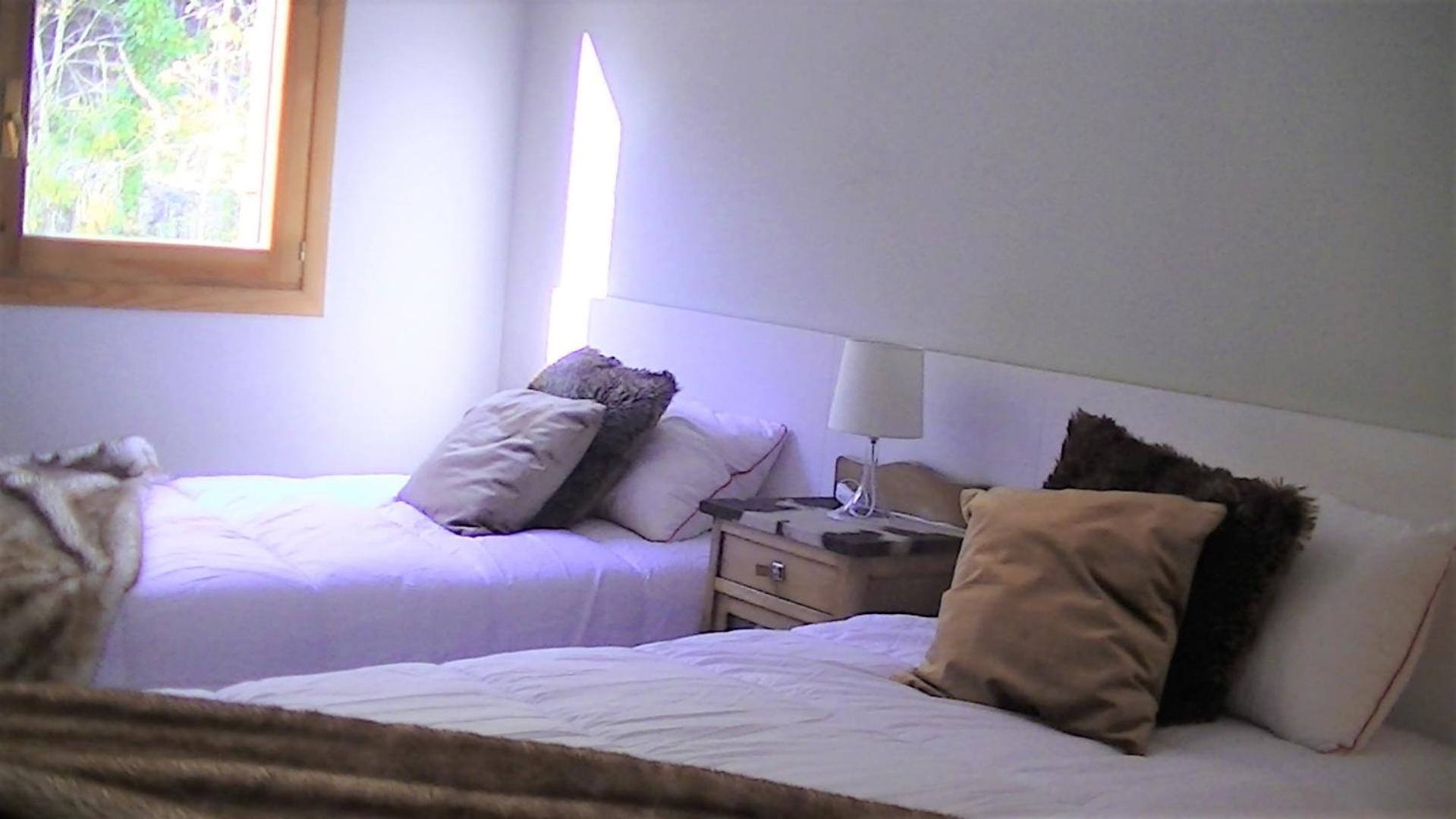 Apartment with Mountain View - Photo 3