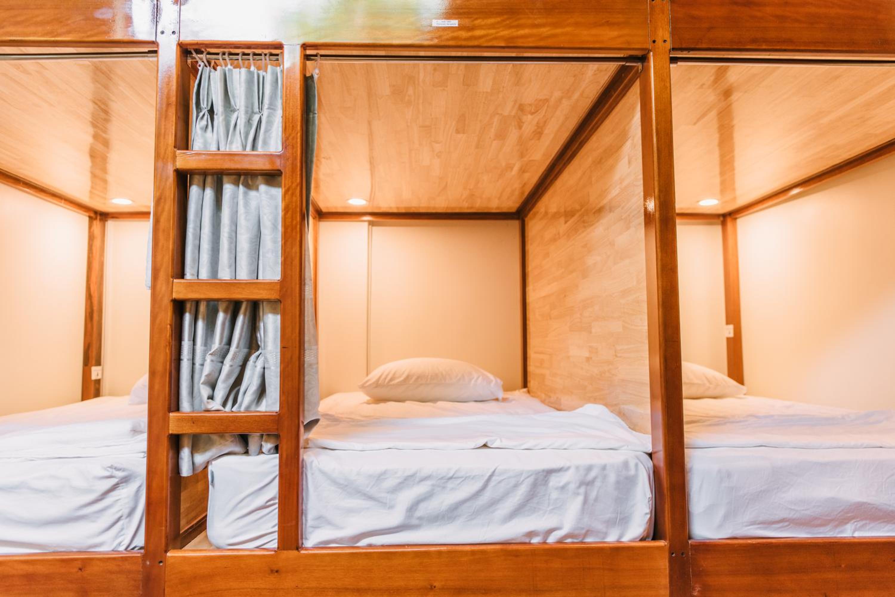Bed in 6-Bed Mixed Dormitory Room photo 1