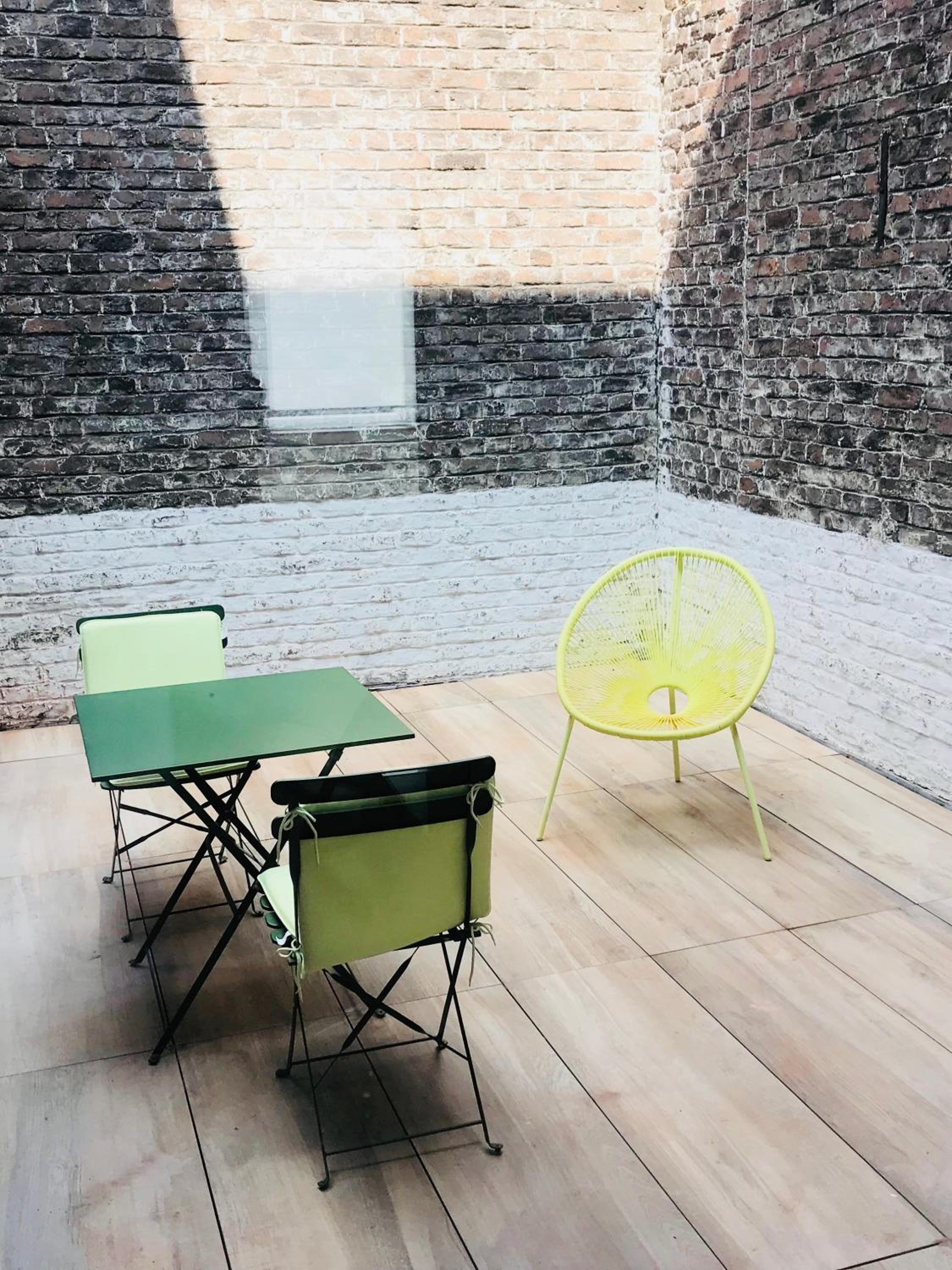 Apartment with Terrace - Photo 9