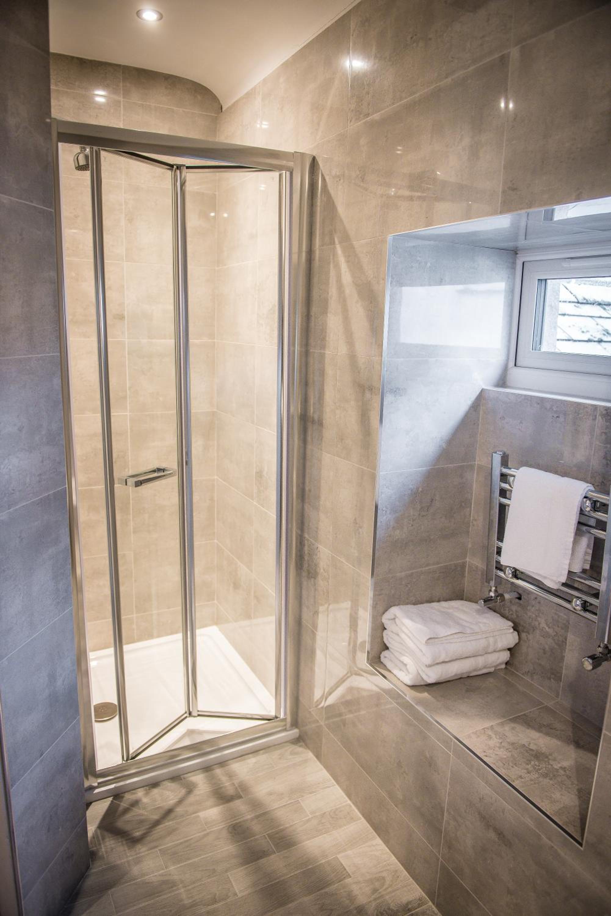 Triple Room with Private Bathroom photo 2