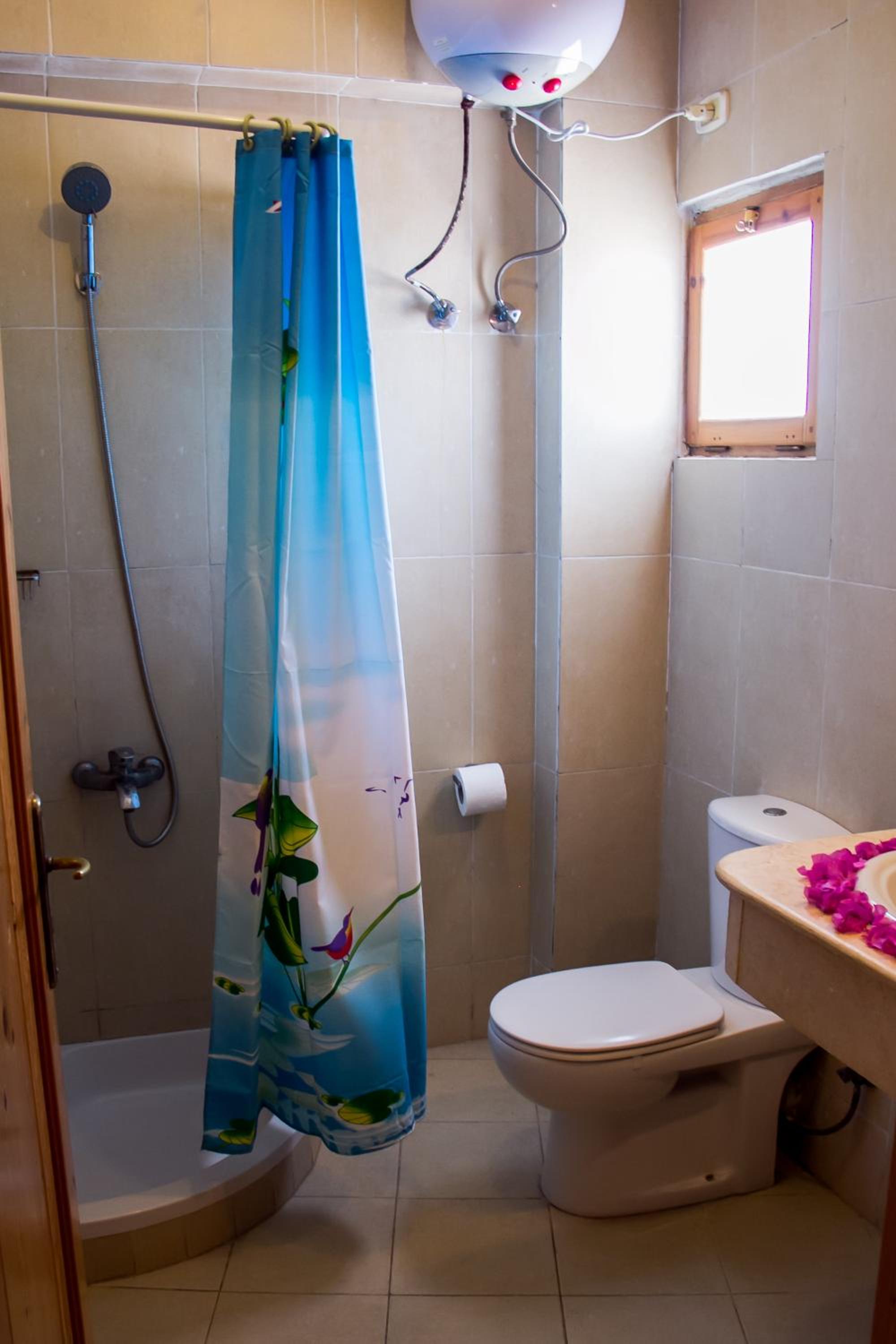 Double Room - Photo 29