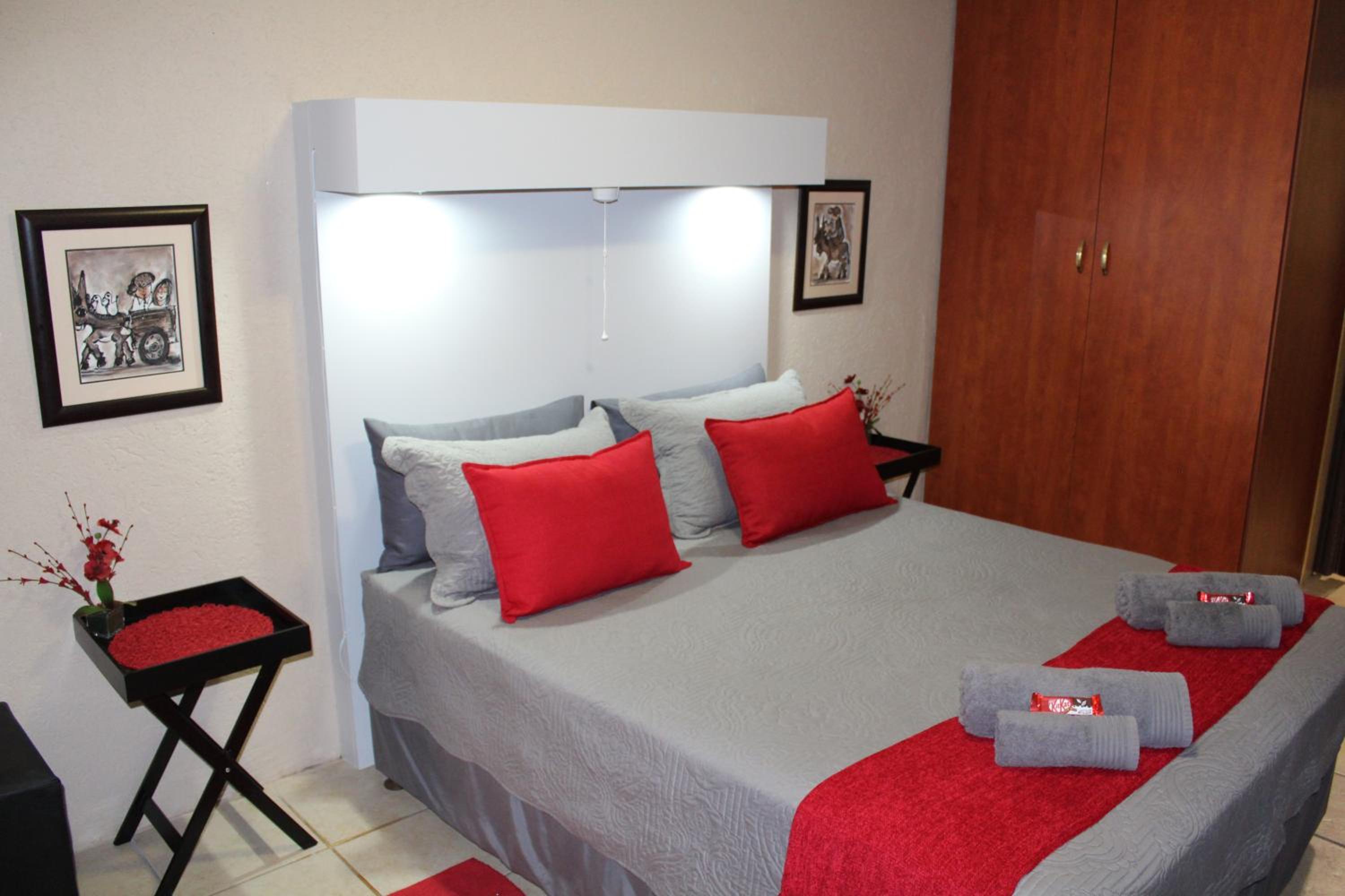 One-Bedroom Apartment - Photo 45