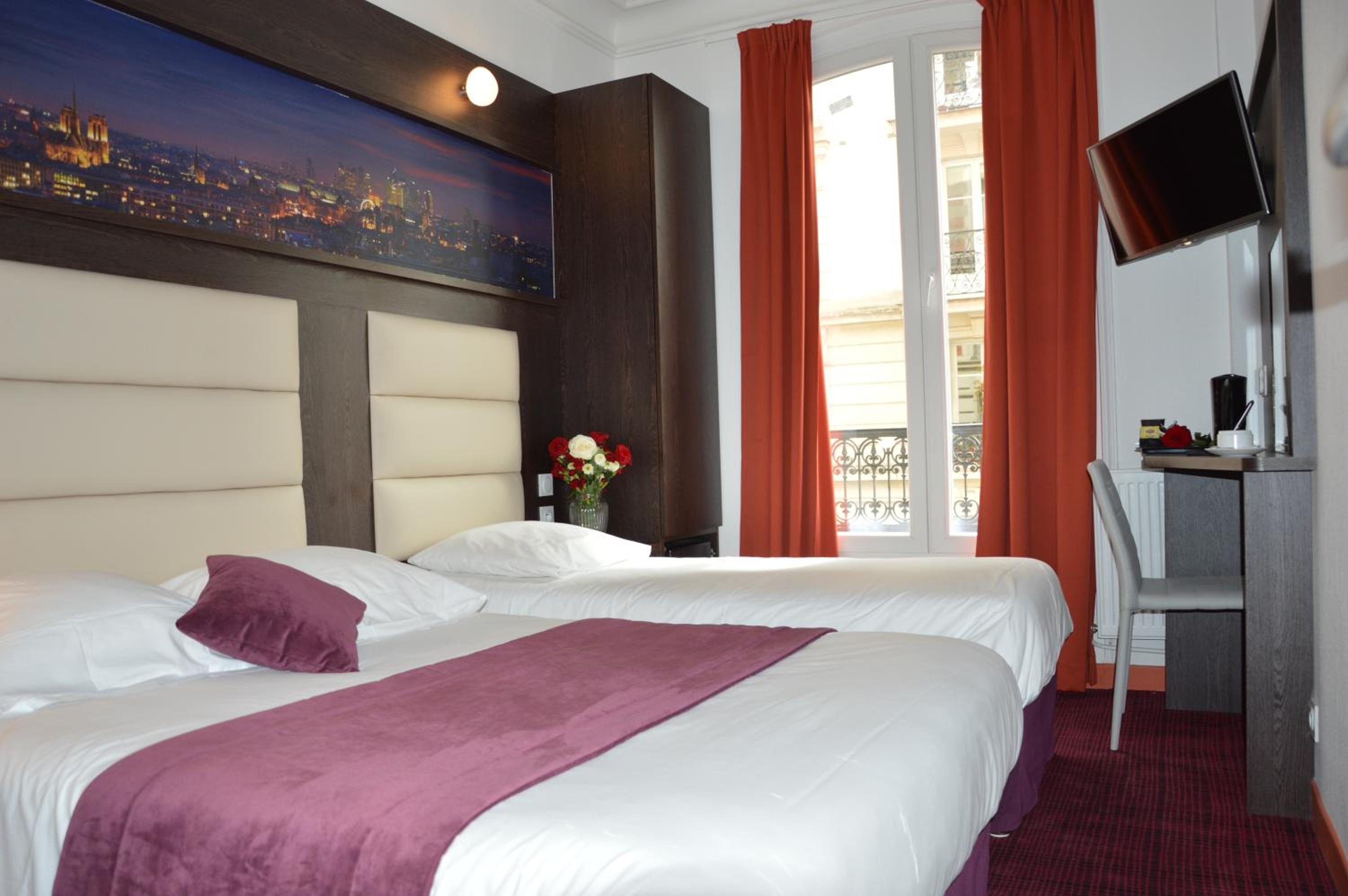 Superior Double or Twin Room photo 2