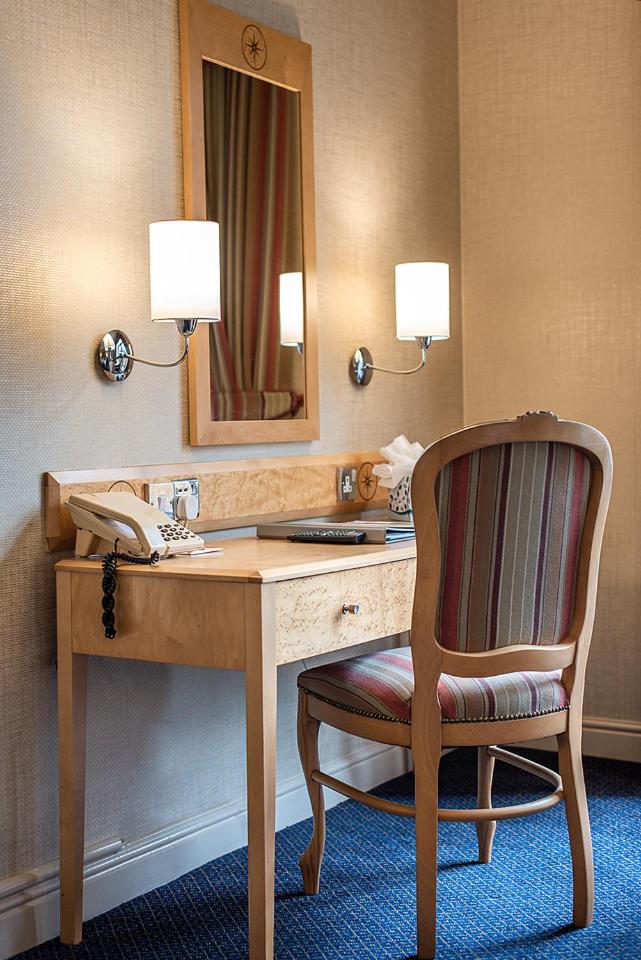 Standard Double Room - Photo 12