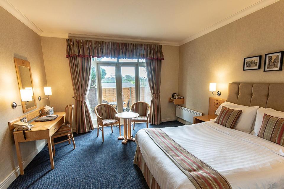 Standard Double Room - Photo 1