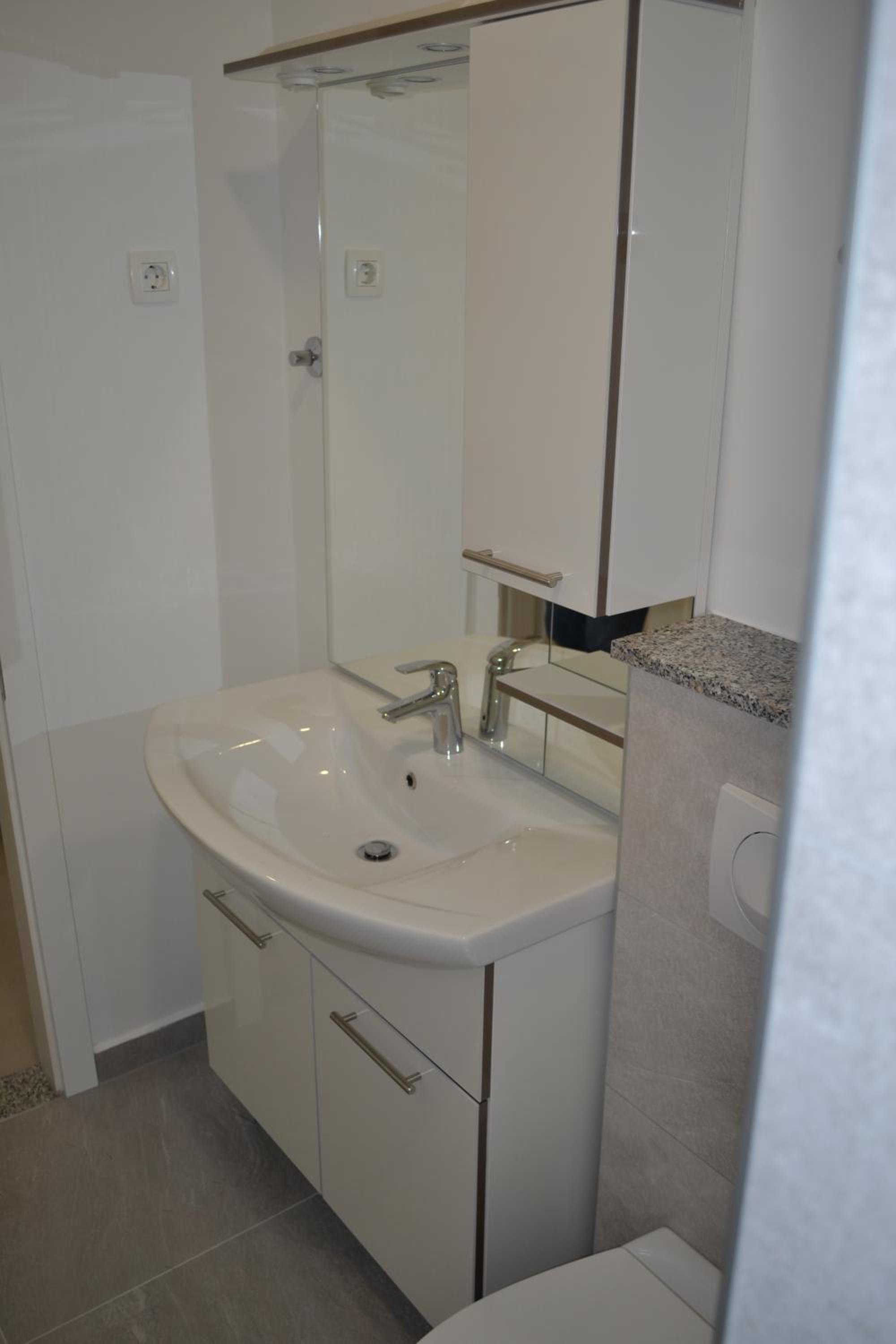 Double Room with Private Bathroom photo 3