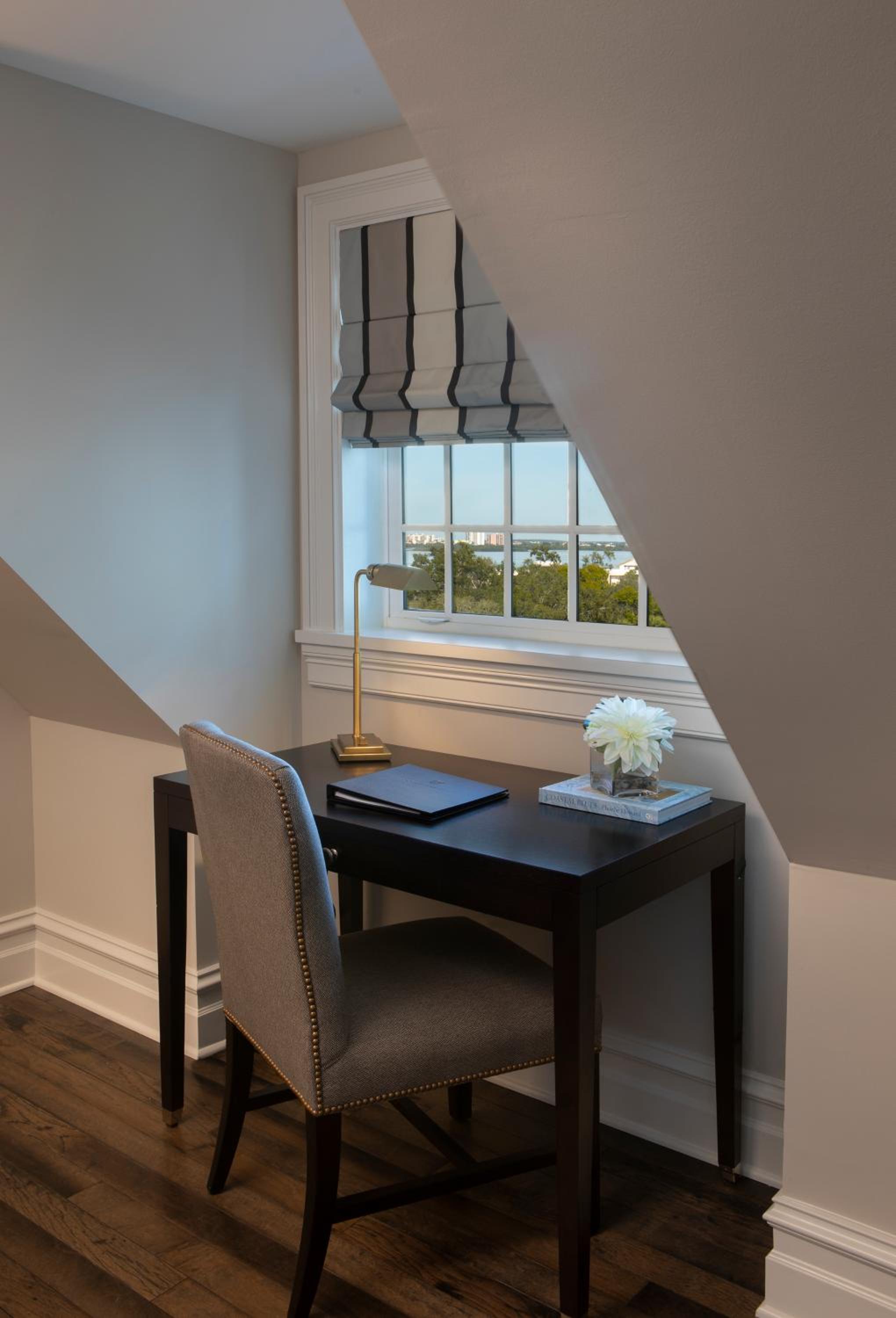 Junior King Suite Classic View photo 1