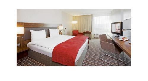 Family Room with One Double Bed and One Single Bed photo 1