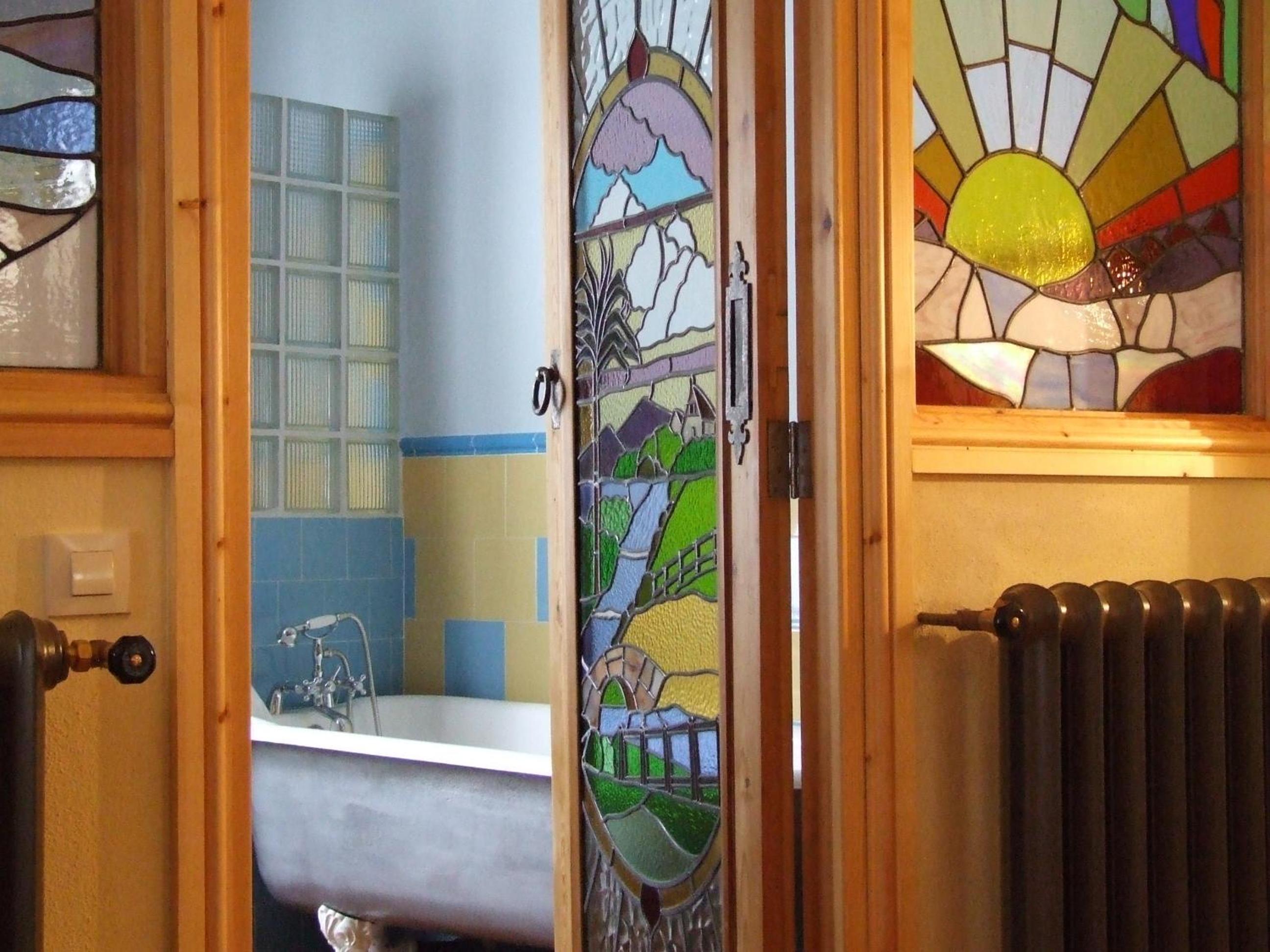 Deluxe Double Room with Bath photo 2