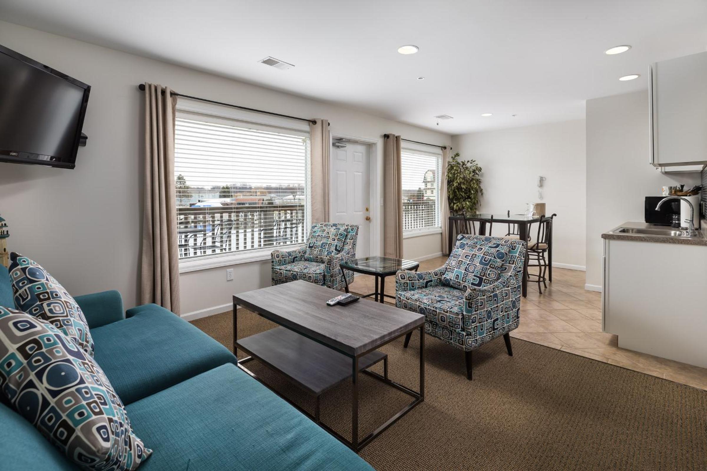 Suite with River View