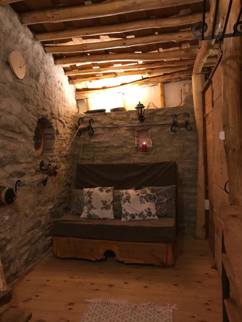 One-Bedroom Apartment - Photo 47