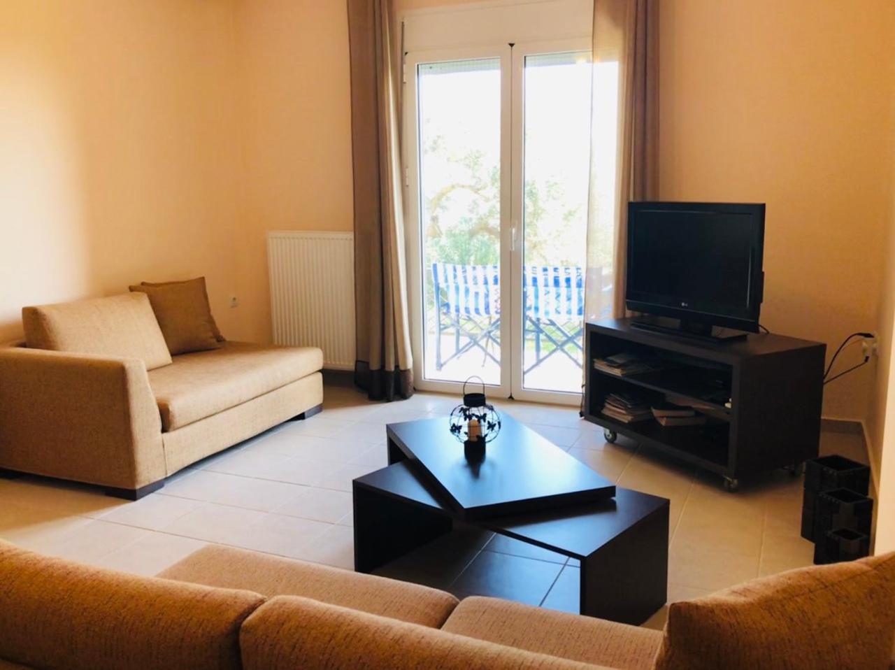 Studio Apartment with Sea View photo 1