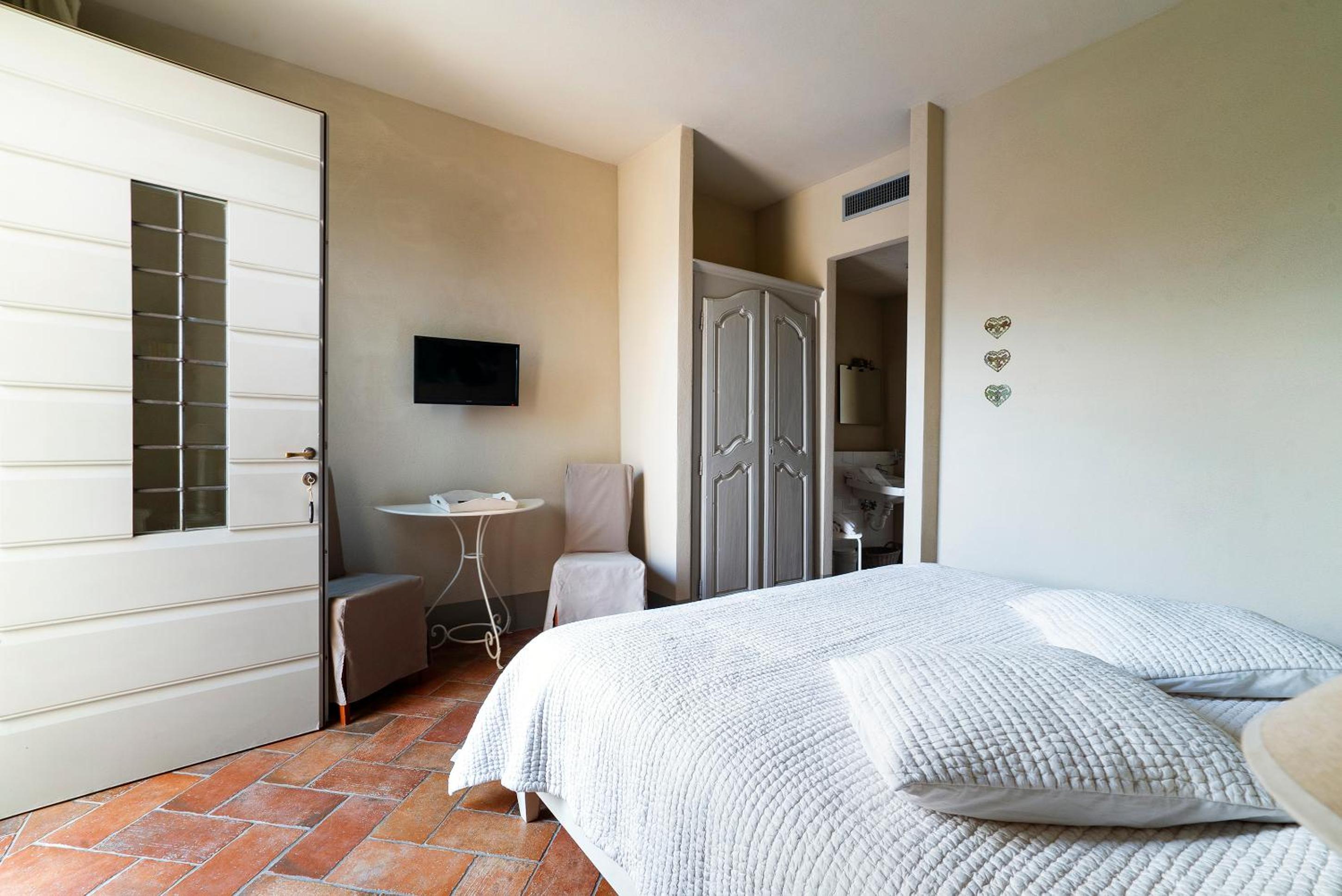 Basic Double Room
