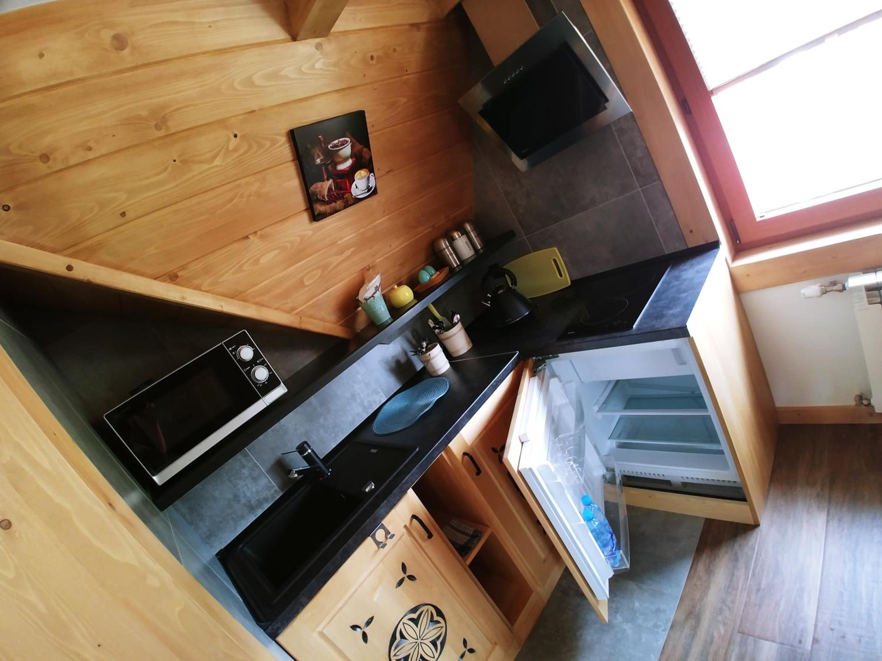 Apartment photo 2