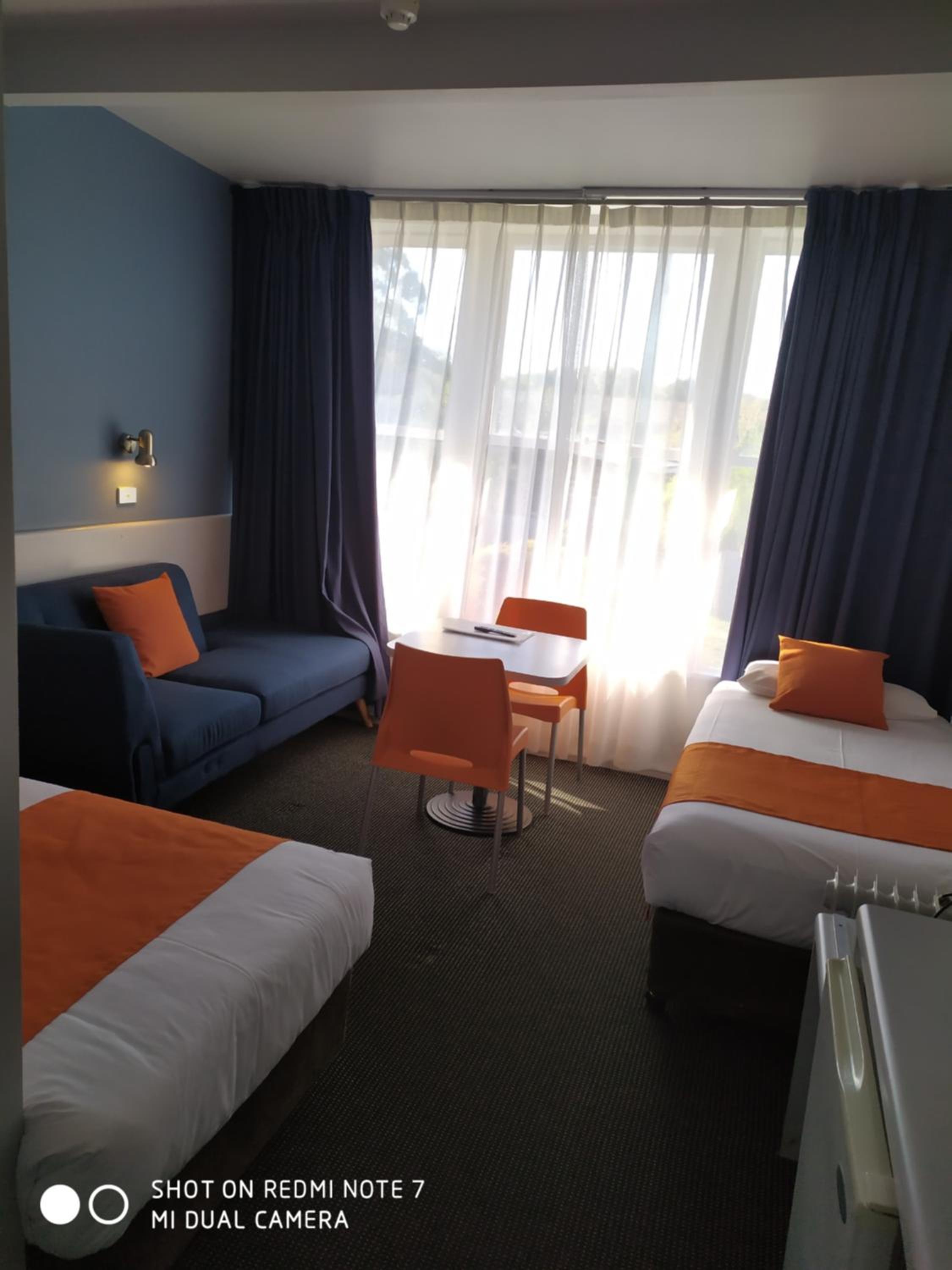 Superior Twin Room - Photo 12