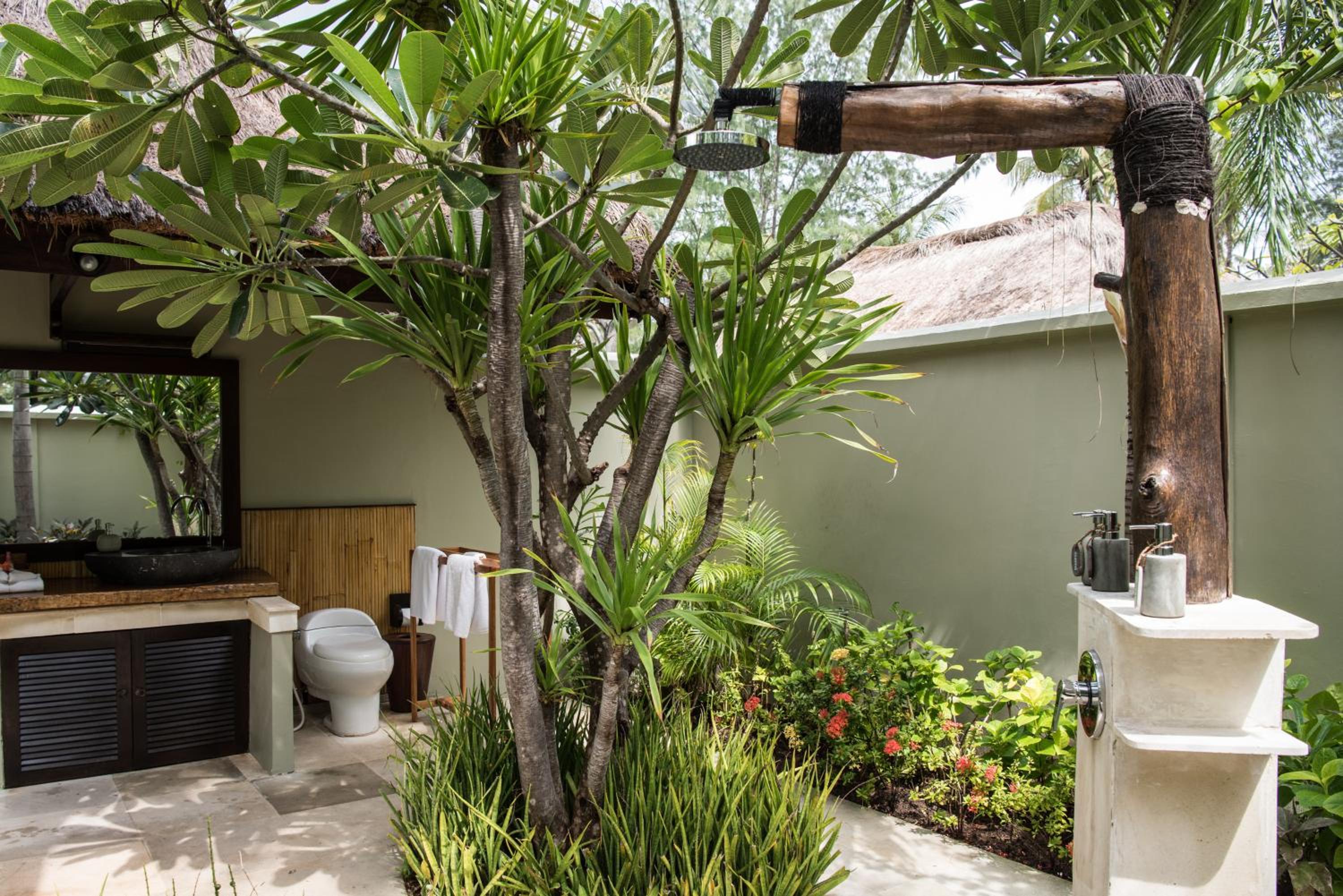 Palm View Bungalow Standard - Photo 6