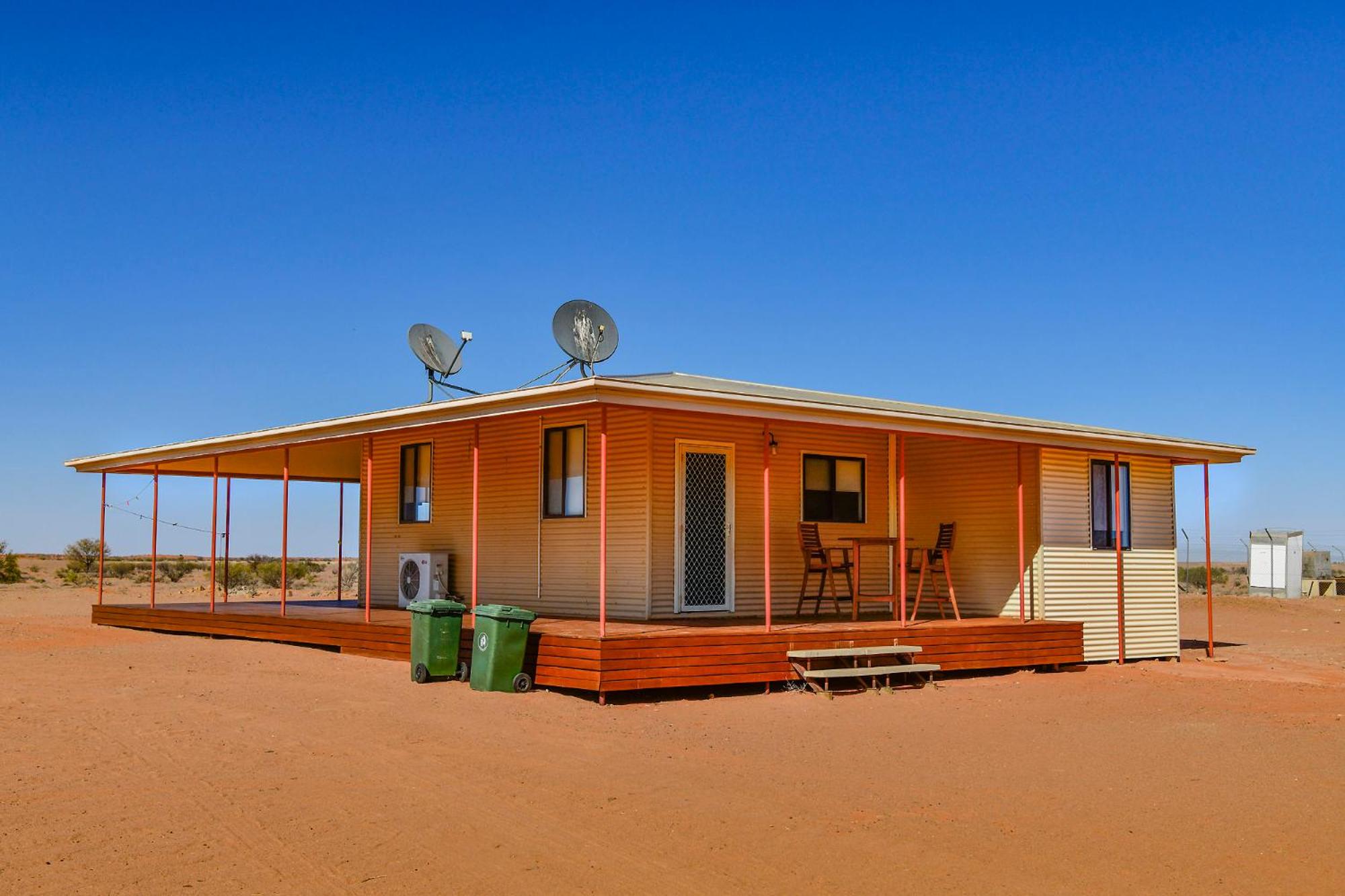 Luxury Two-Bedroom Cottage photo 3