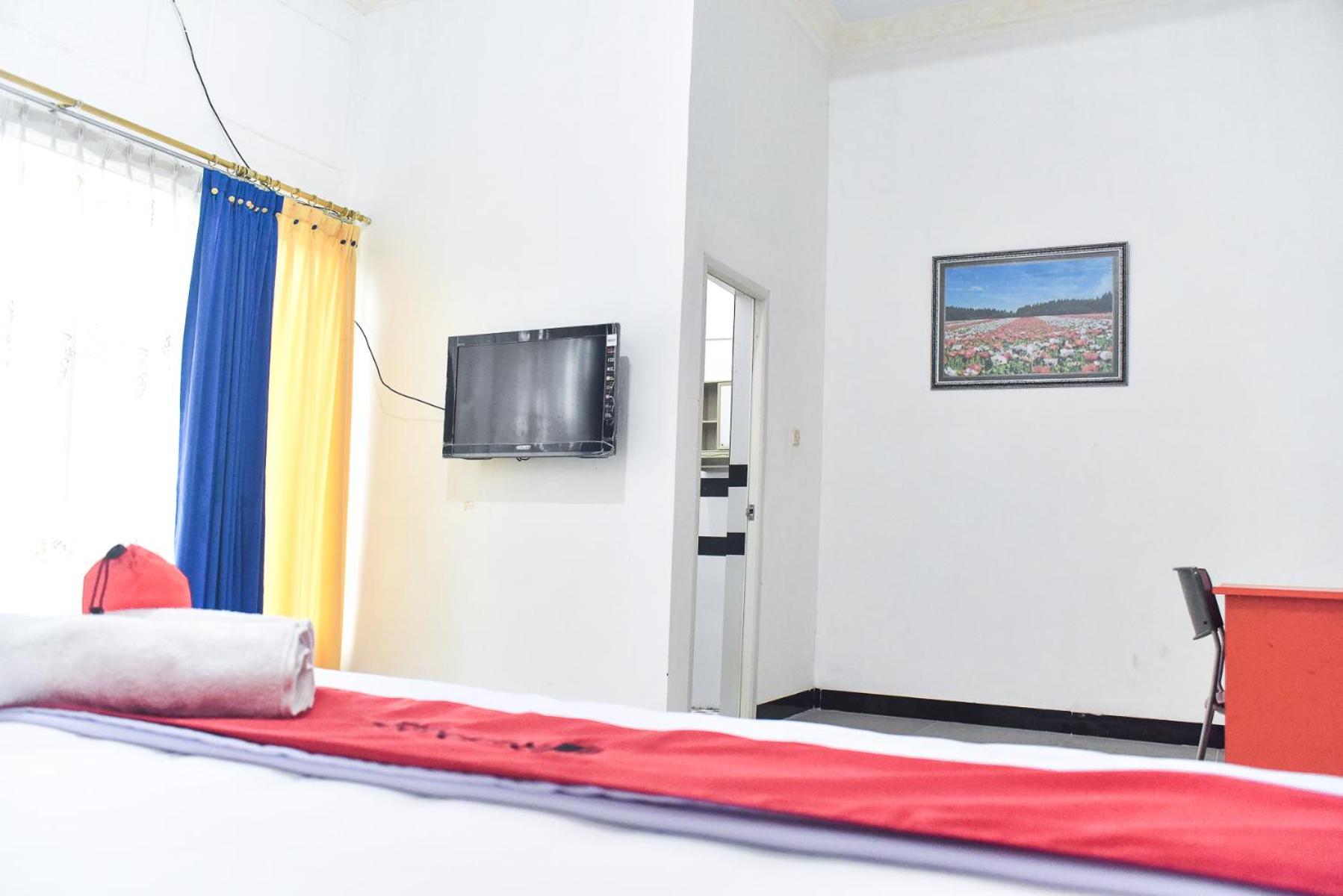 Double Room - Photo 12