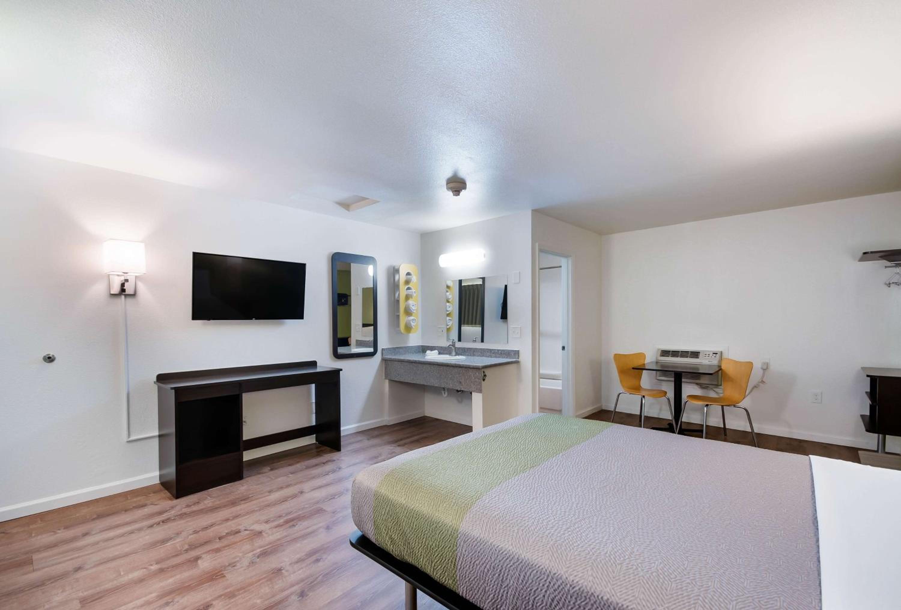 Deluxe Double Room - Smoking