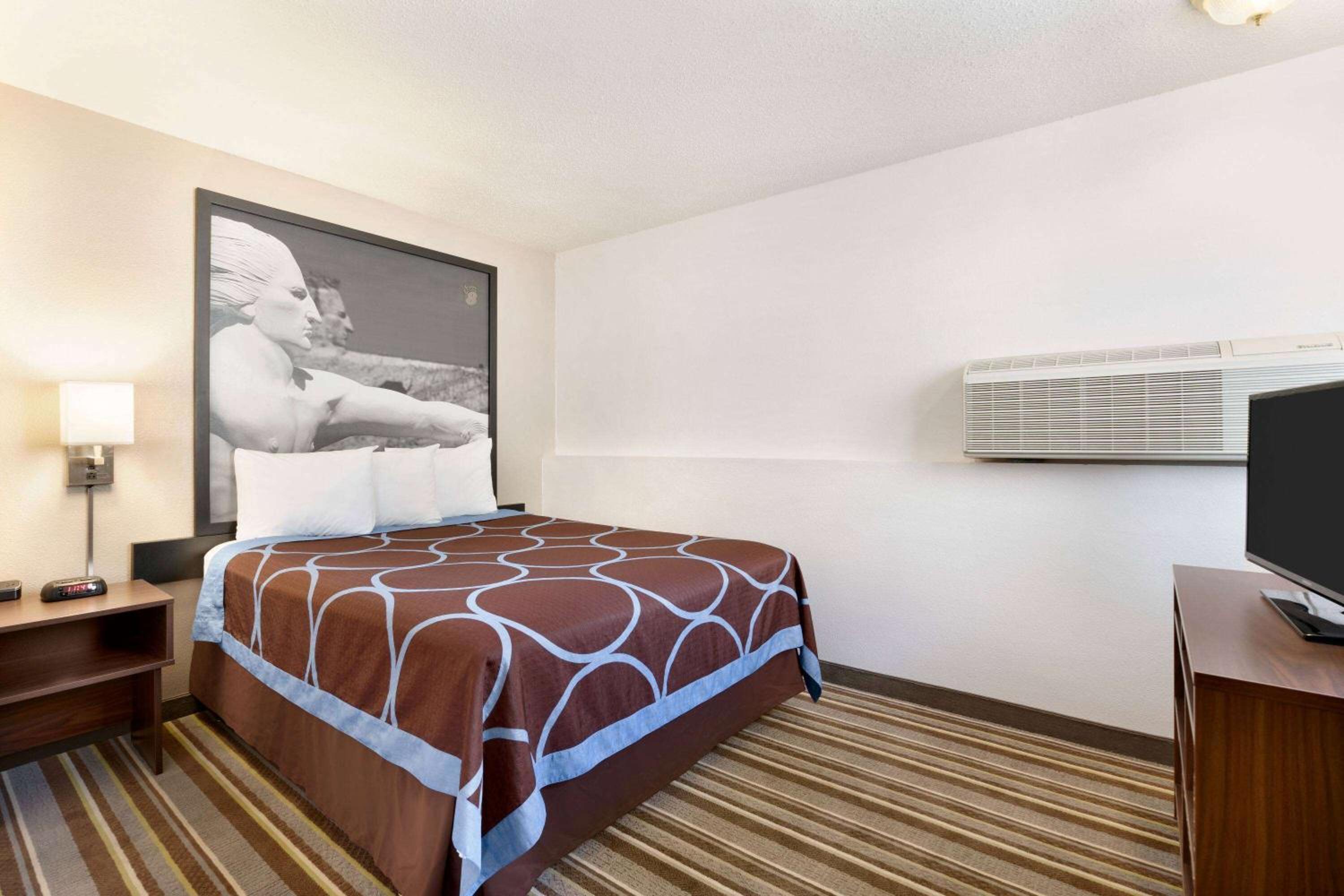 Standard Single Room - Photo 7