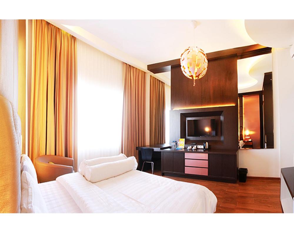 Large Double Room - Photo 5