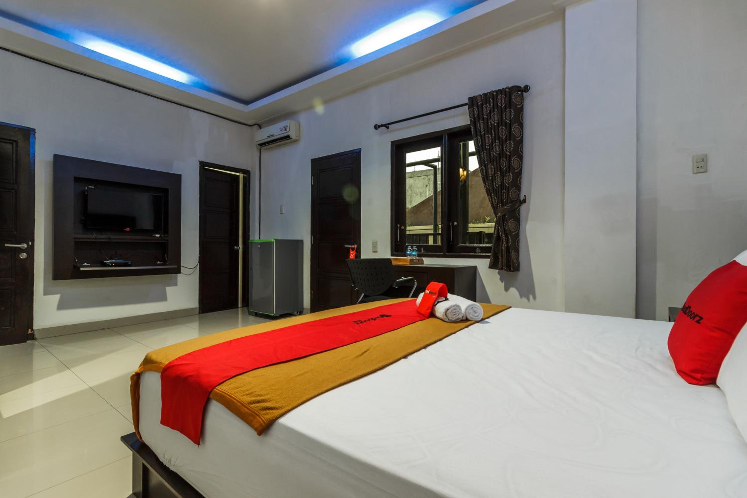 Double Room - Photo 7