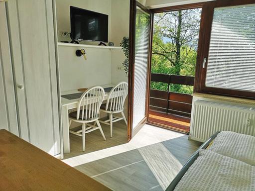 Apartment with Balcony (2 Adults) photo 3