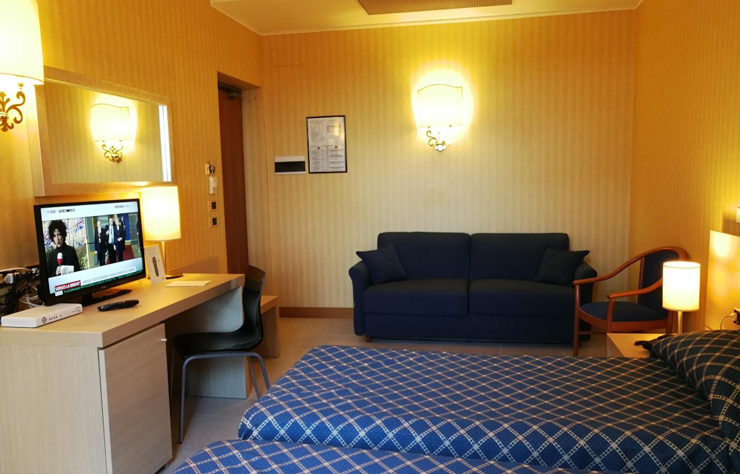 Superior Quadruple Room photo 3