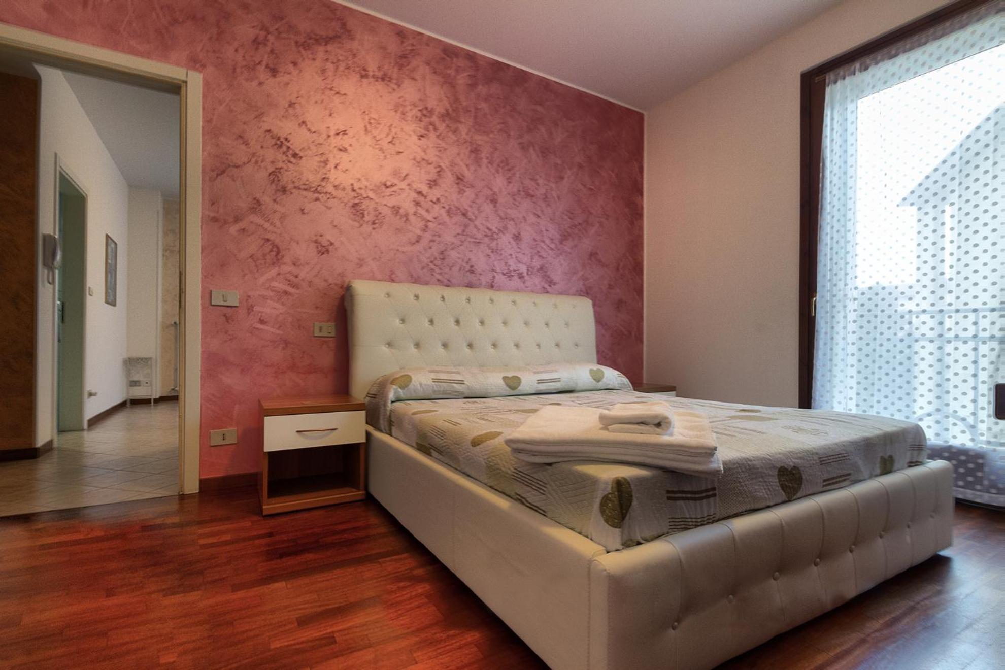 One-Bedroom Apartment - Photo 30