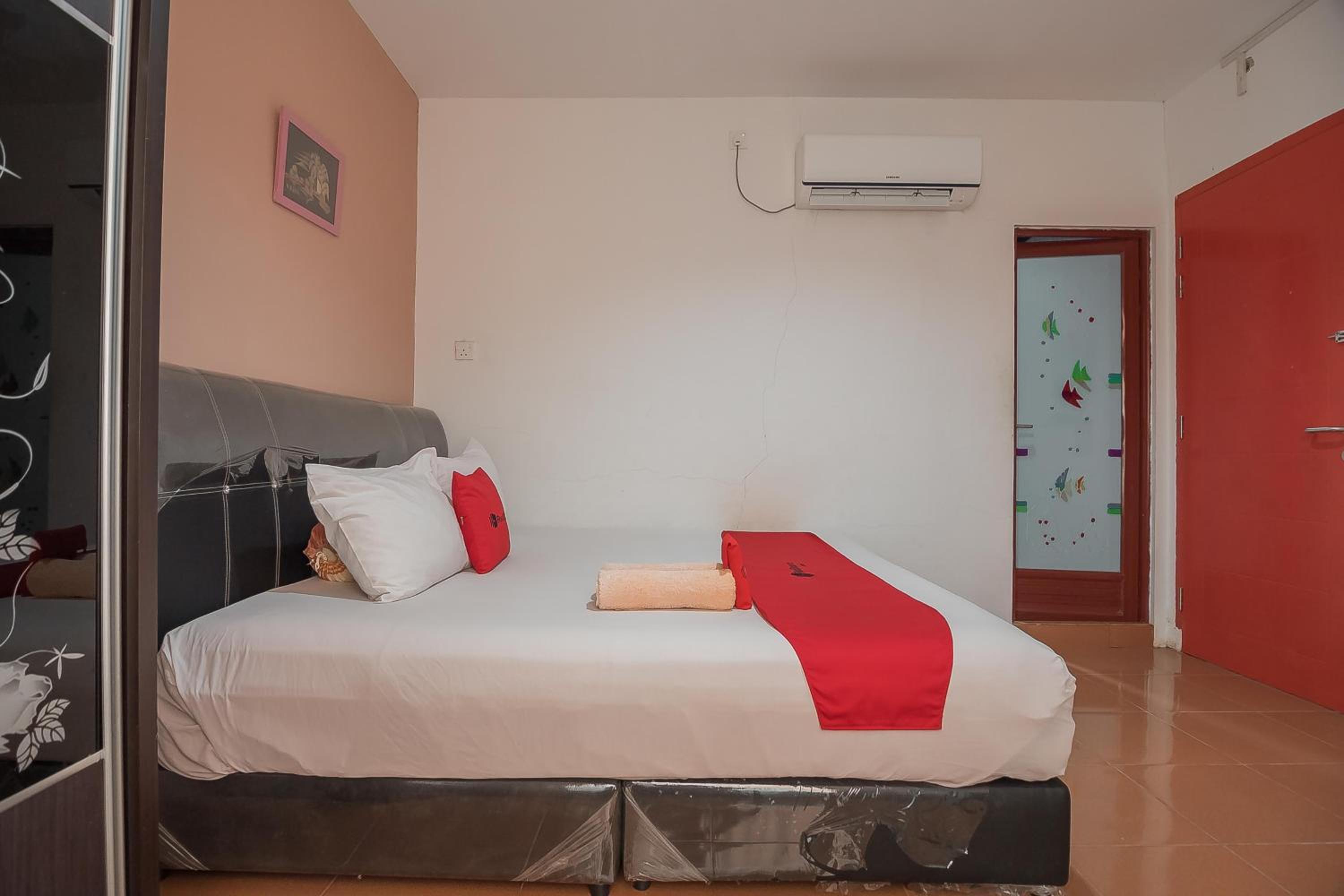Deluxe Room - Photo 3