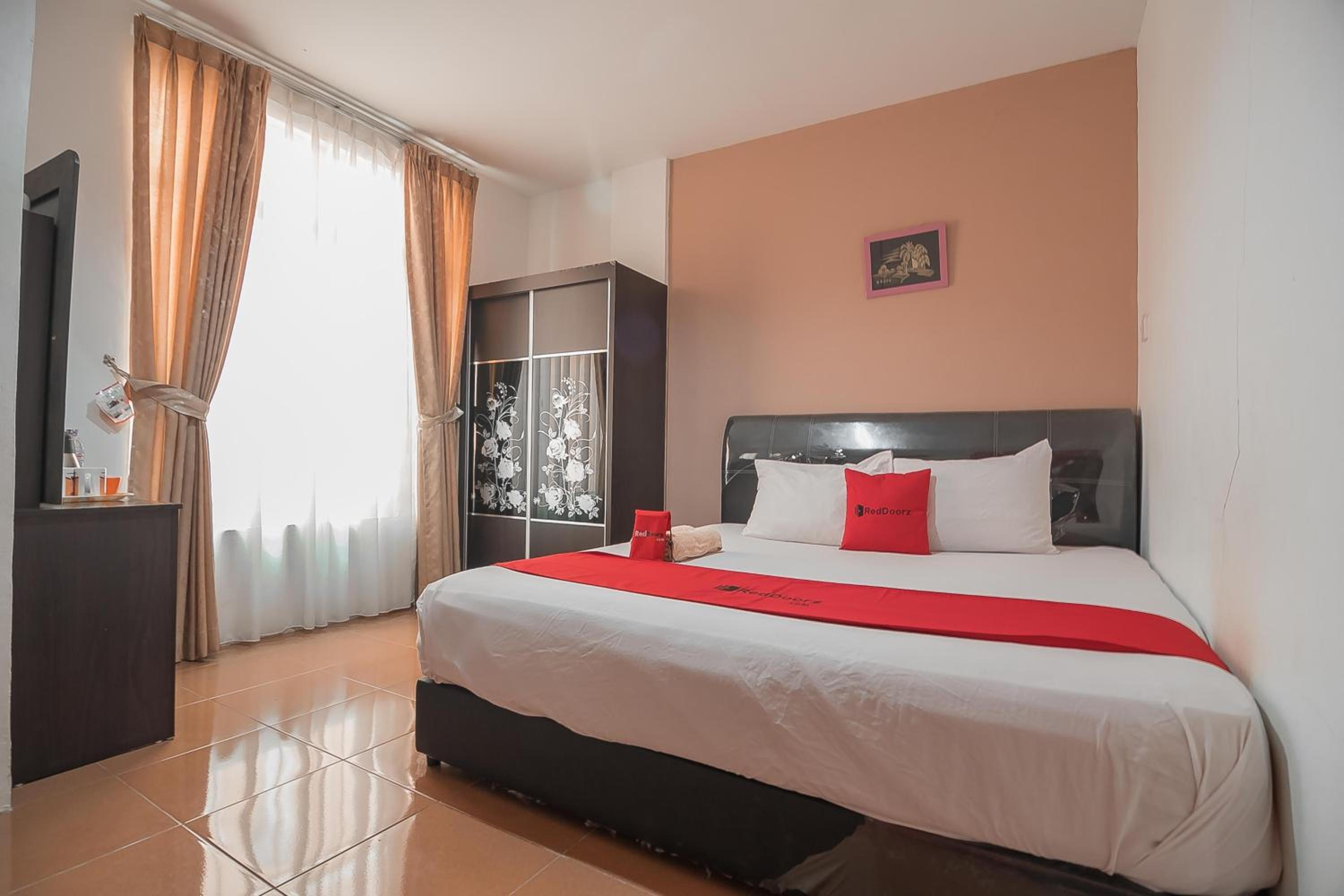 Double Room - Photo 7
