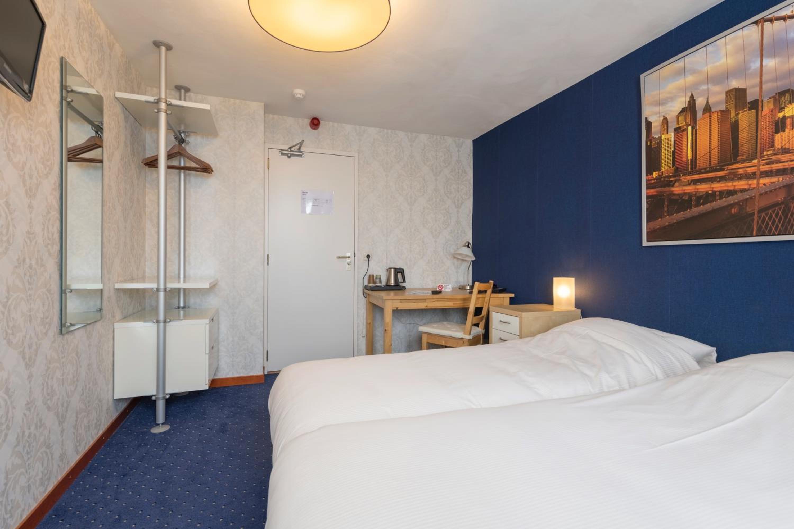 Standard Twin Room photo 1