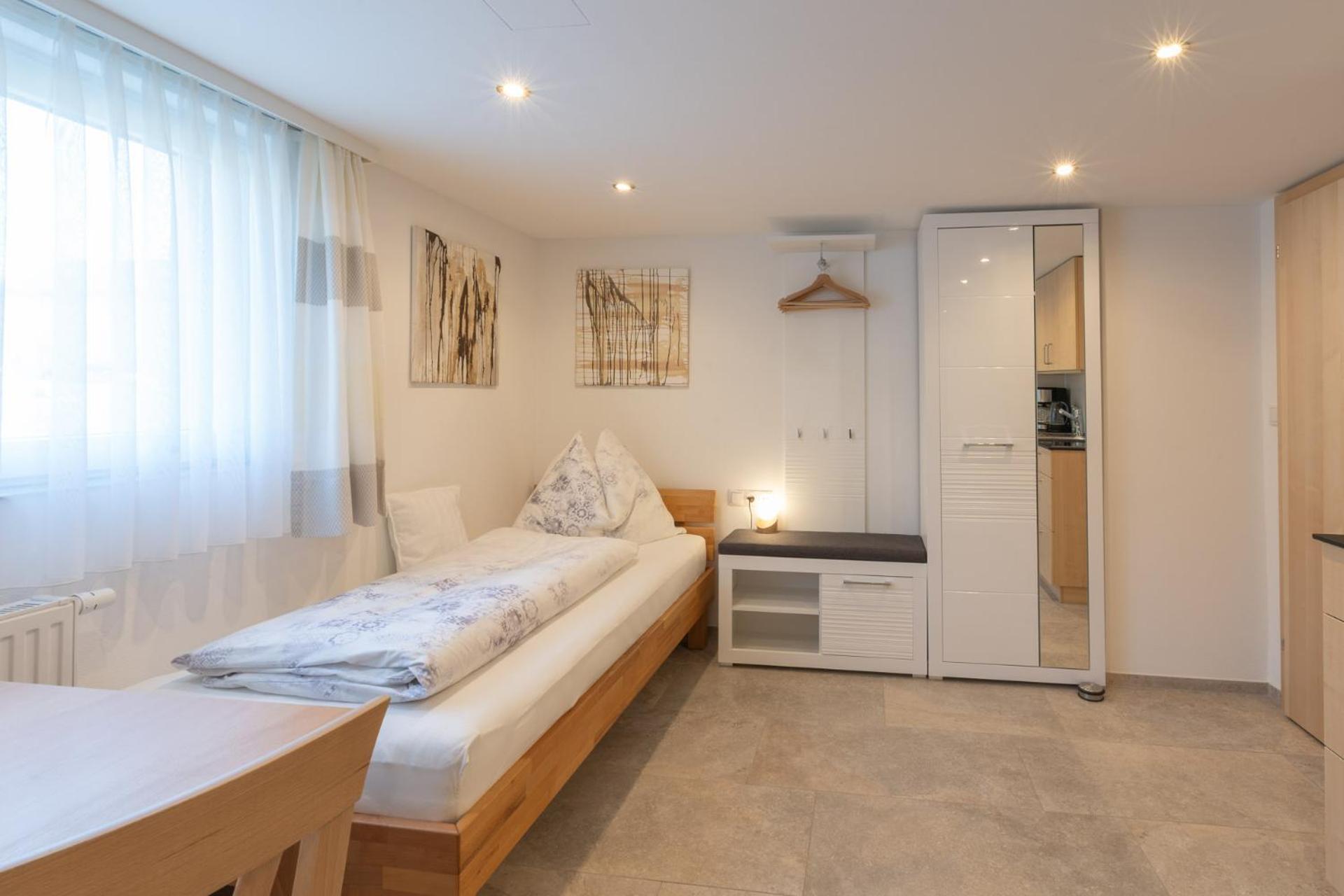 Studio Apartment photo 1